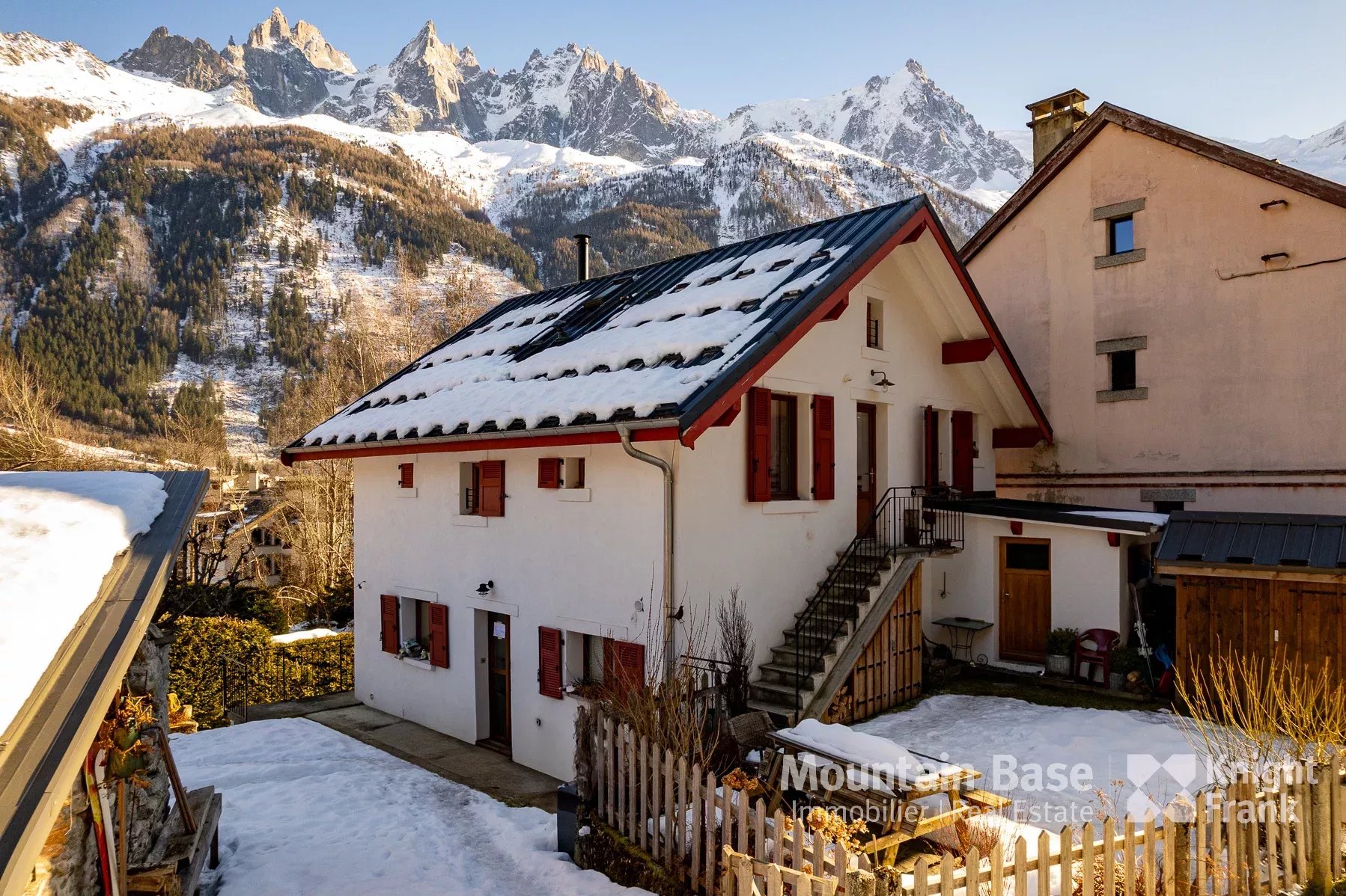 Photo of A charming 3-bedroom apartment in the heart of Chamonix