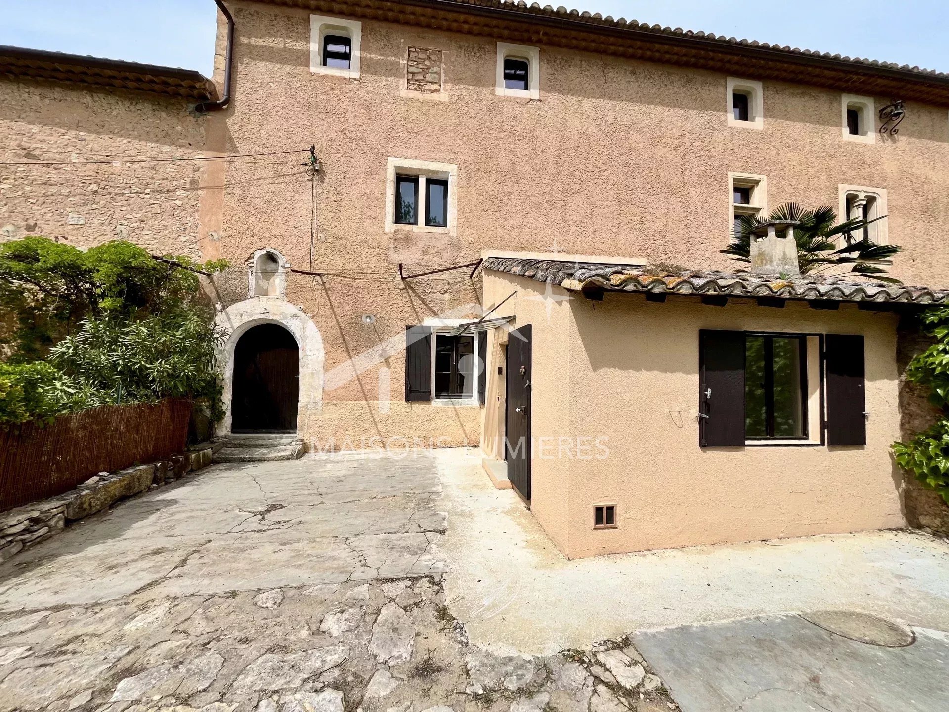 Agence immobilière de Maisons Lumières