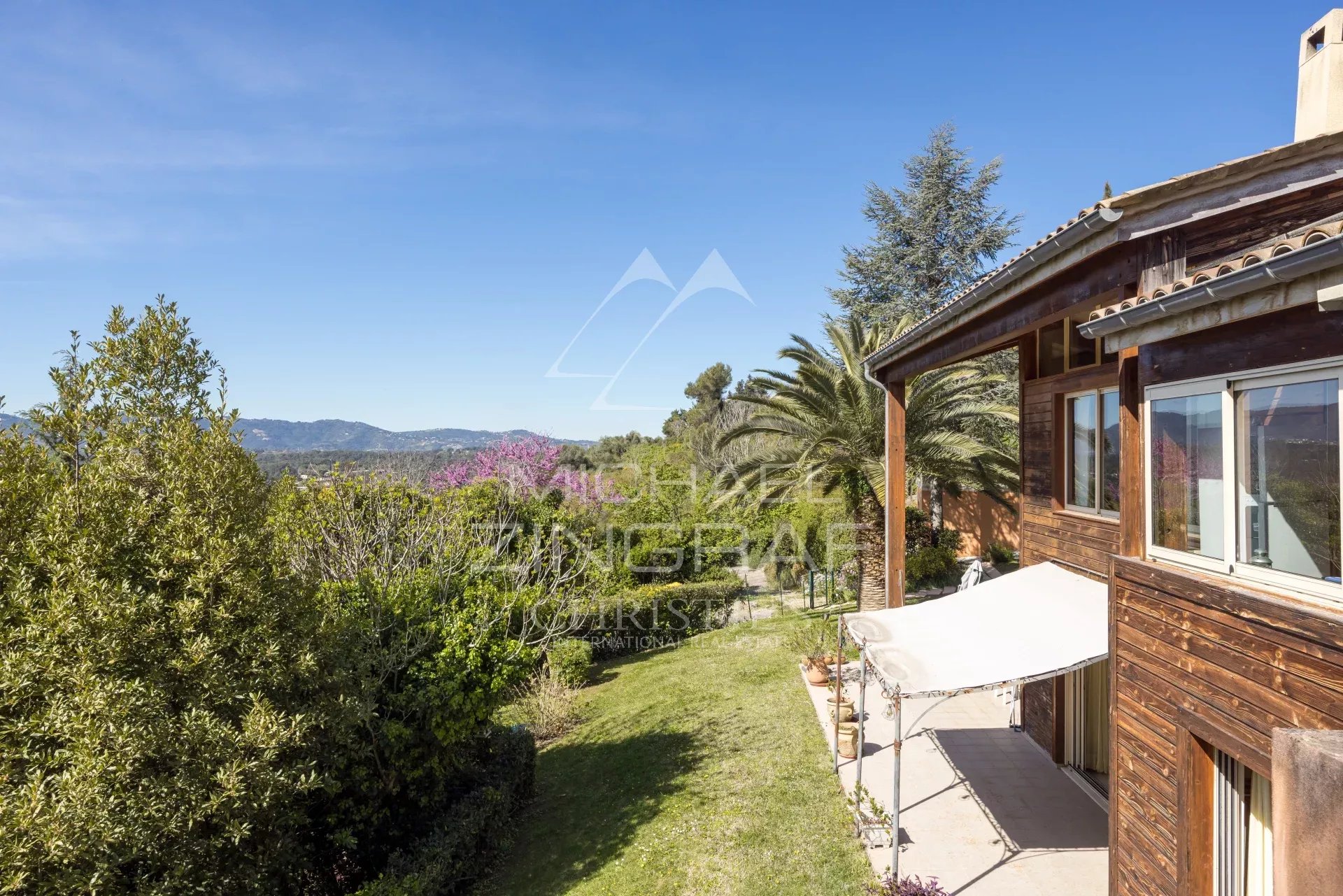 4 Bedroom Villa/Townhouse's Image 8