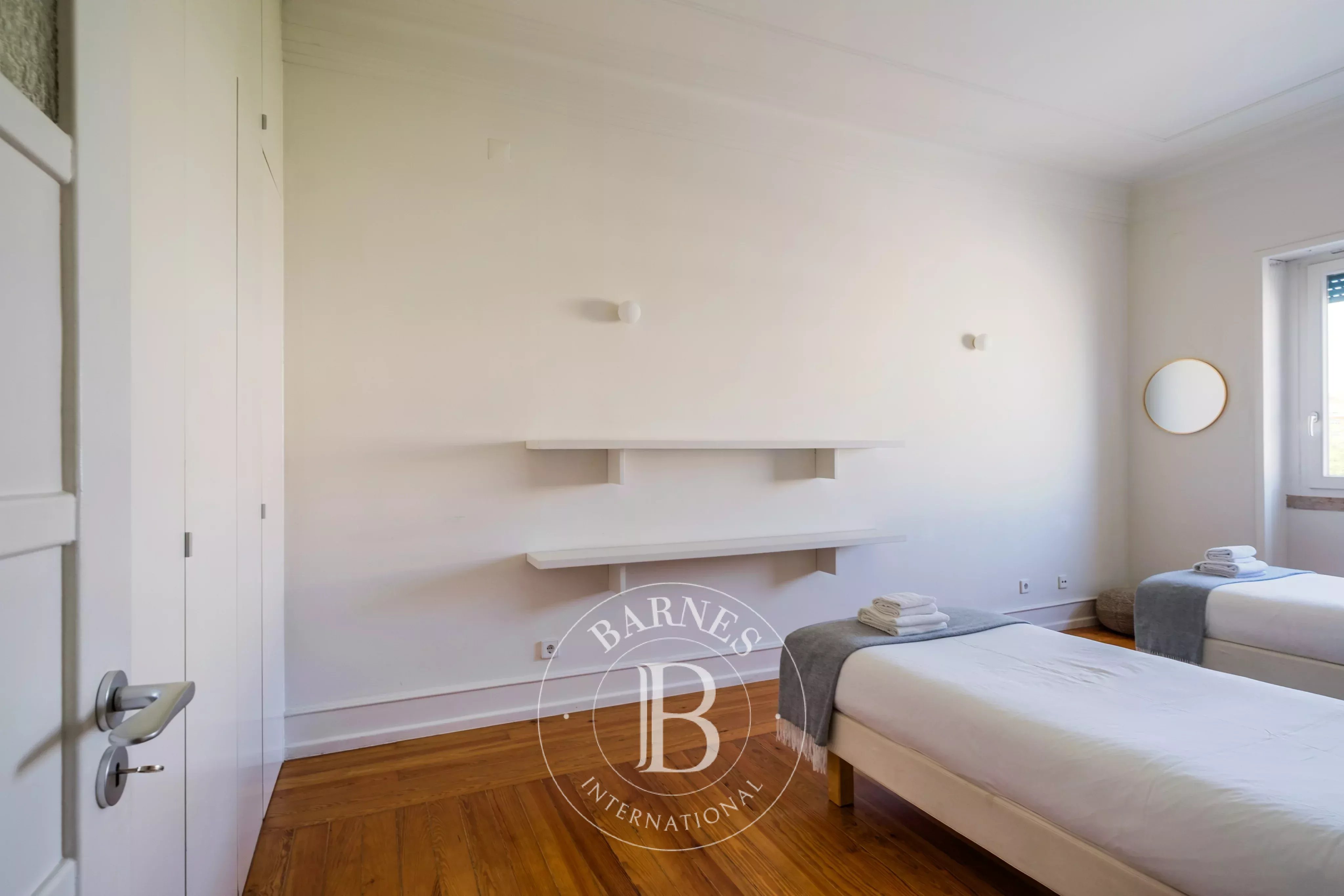 Centrality and comfort