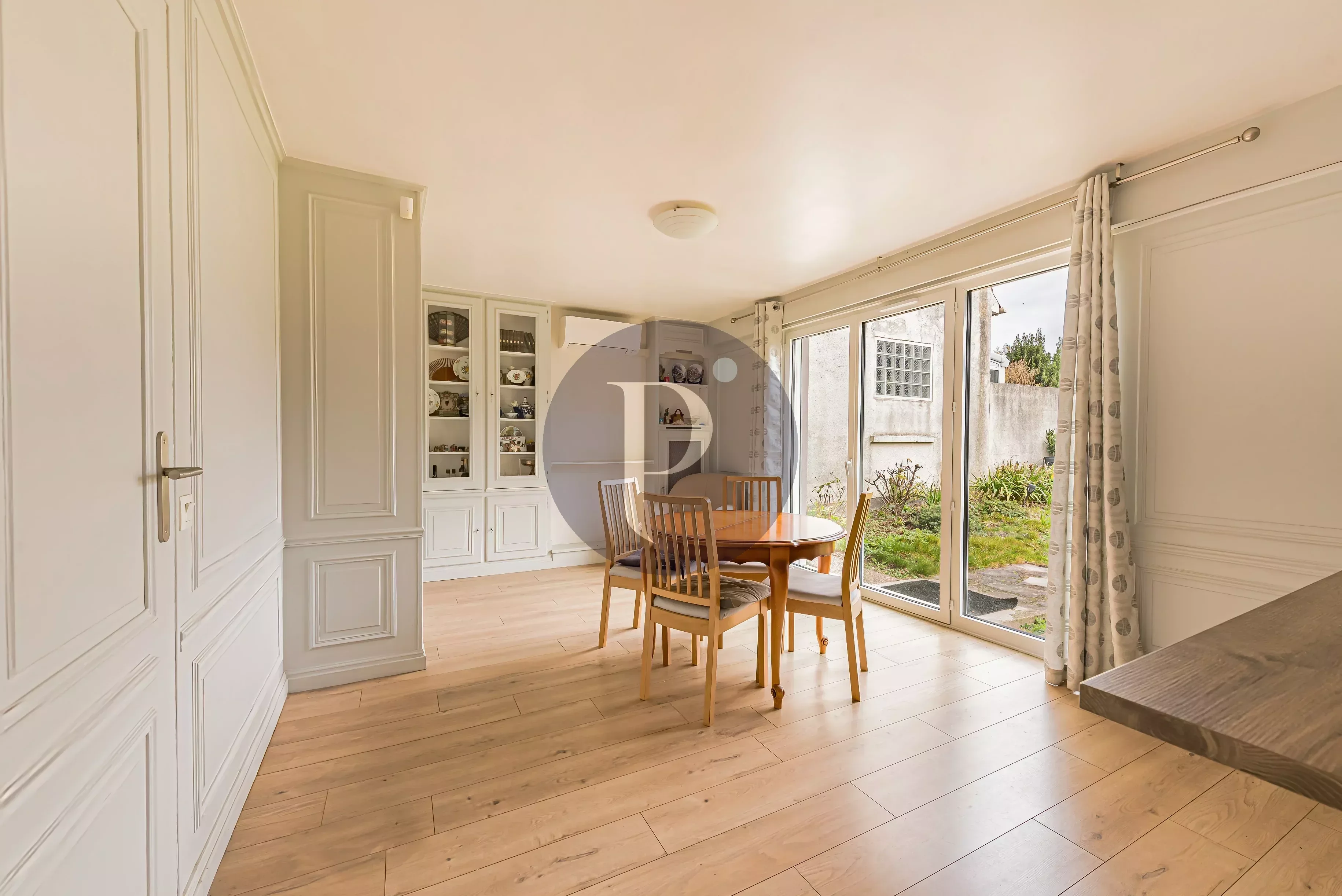 vente-maison-7-pieces-lhay-les-roses-86673815