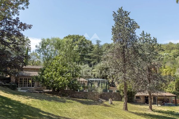 Cannes backcountry - Charming house close to the shops — photo 7