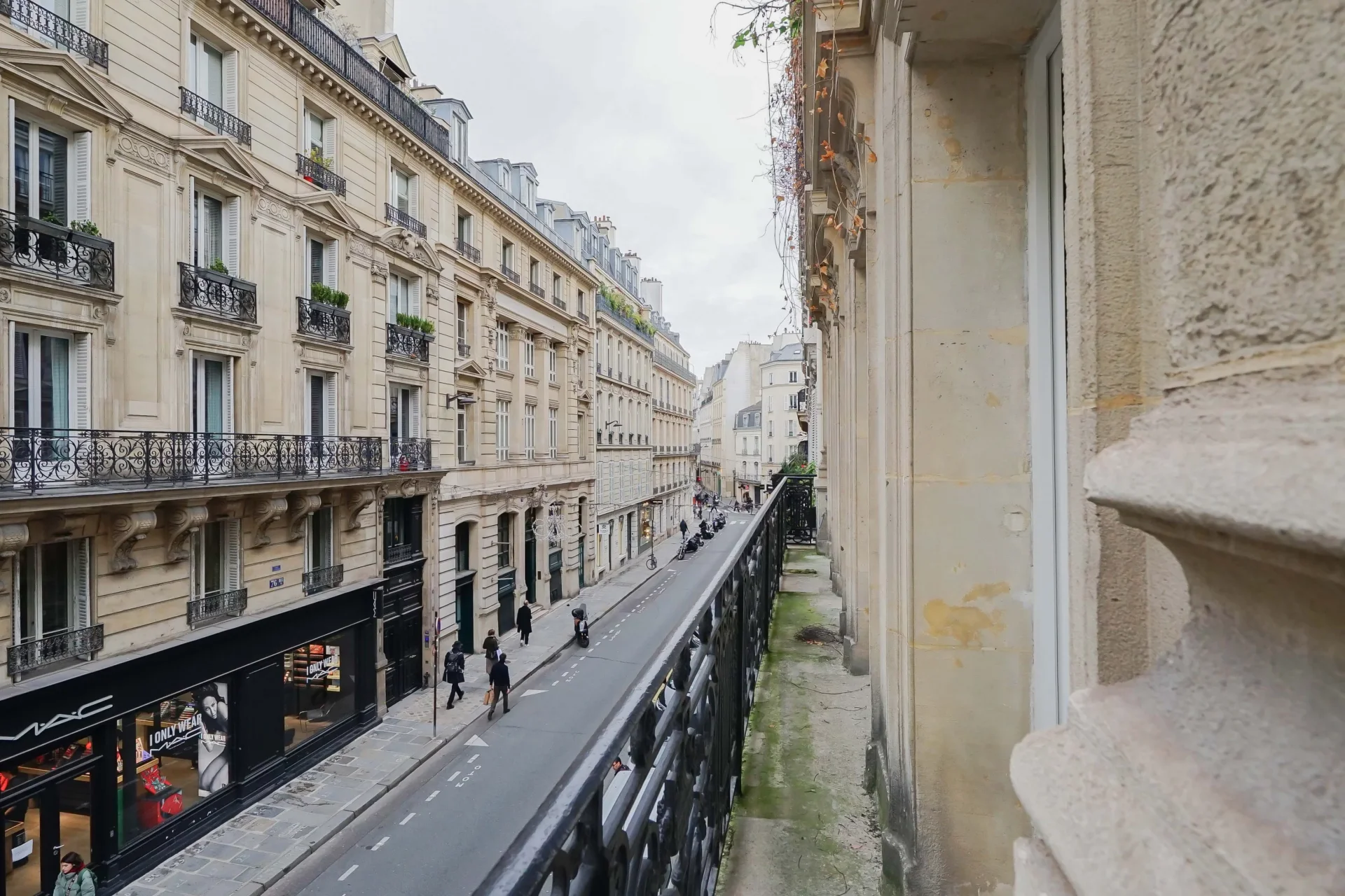 Paris 6e - CARREFOUR DE LA CROIX-ROUGE