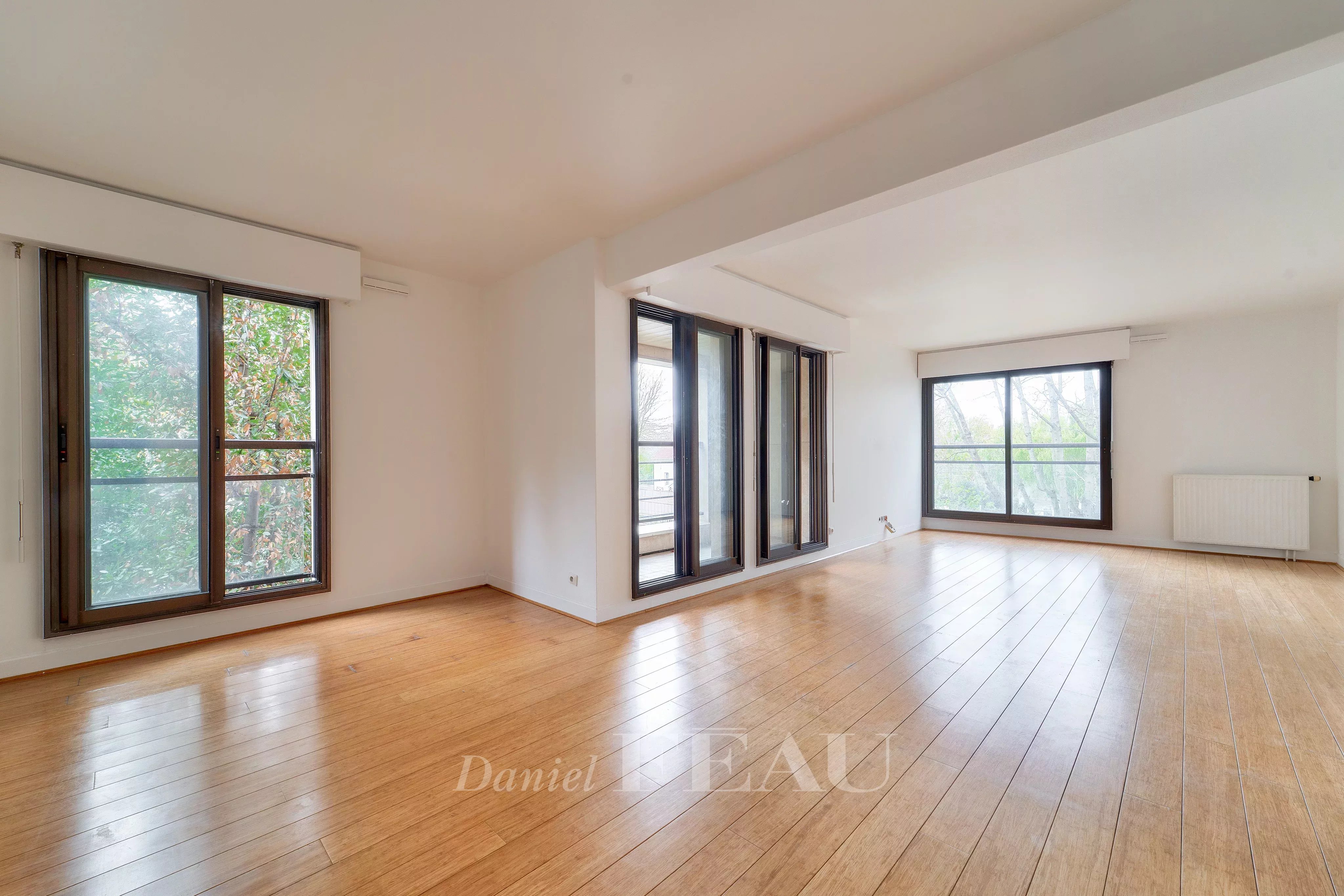 Levallois-Perret - Place Georges Pompidou - Ligne 3