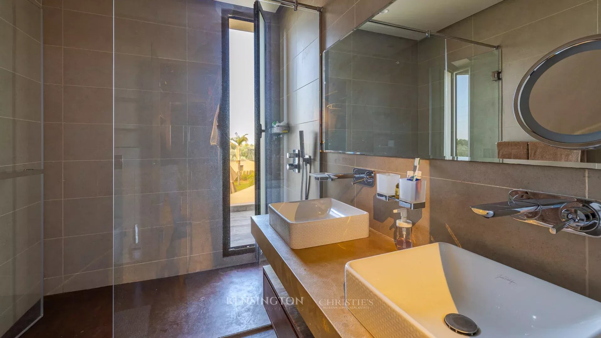 5 Bedroom Villa/Townhouse's Image 31