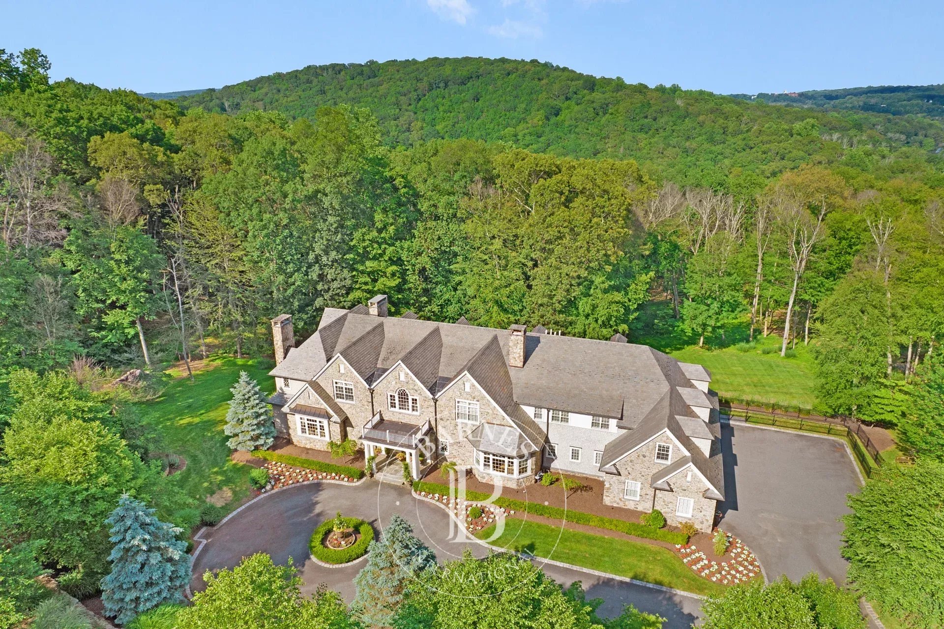 Far Hills  - Maison  - picture 1