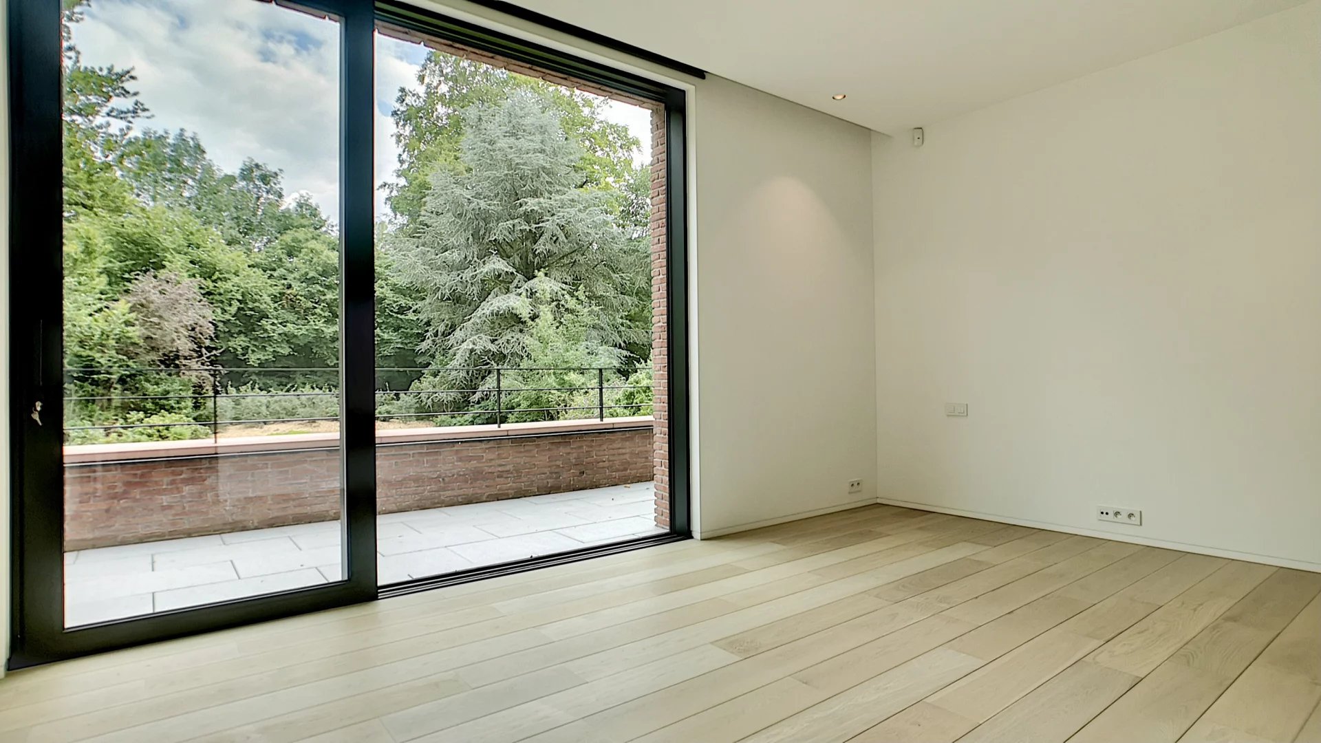 Observatoire Duplex 250m2 3CH 3SDB 2 Parkings