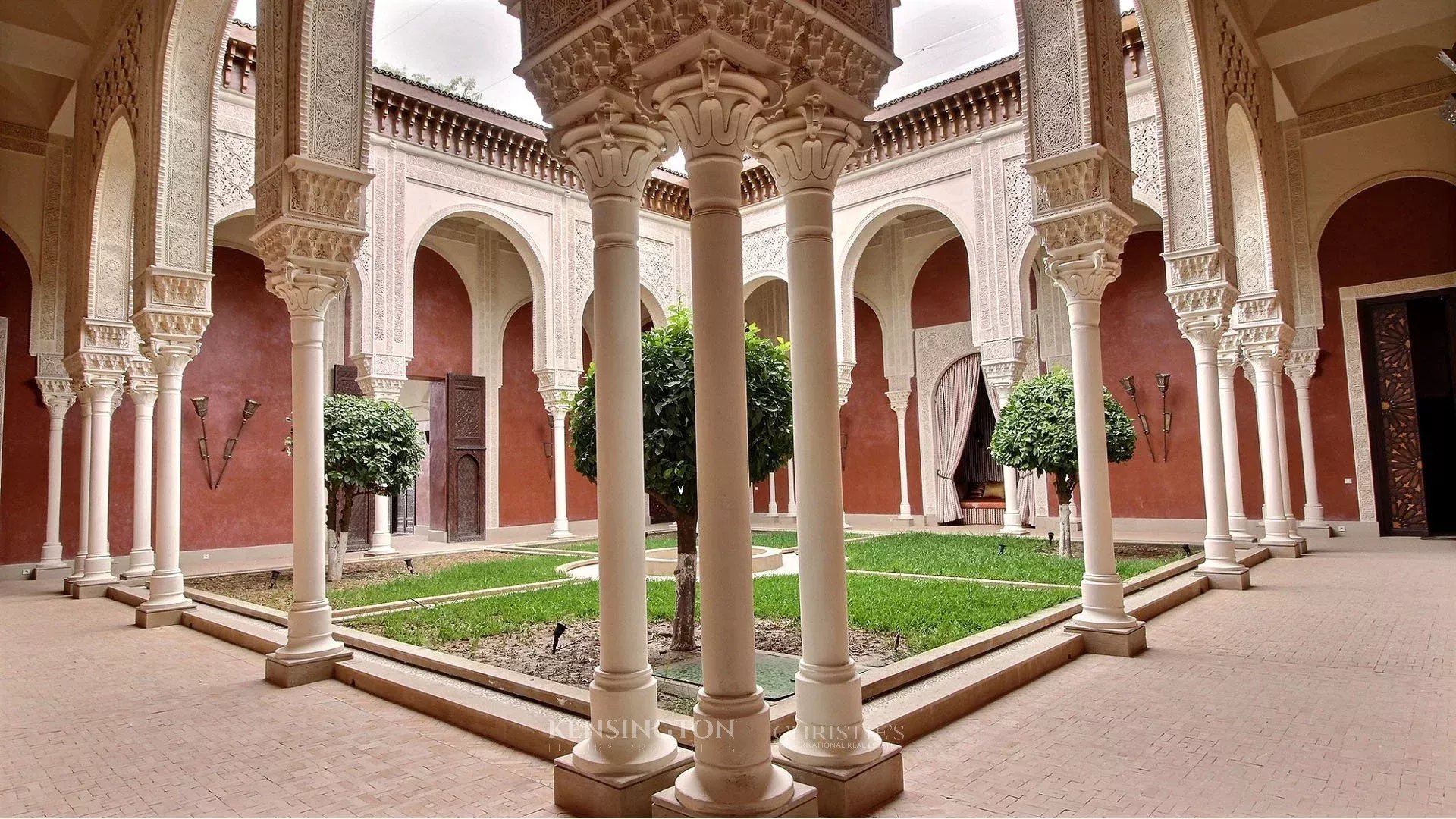 9 Bedroom Villa/Townhouse's Image 9