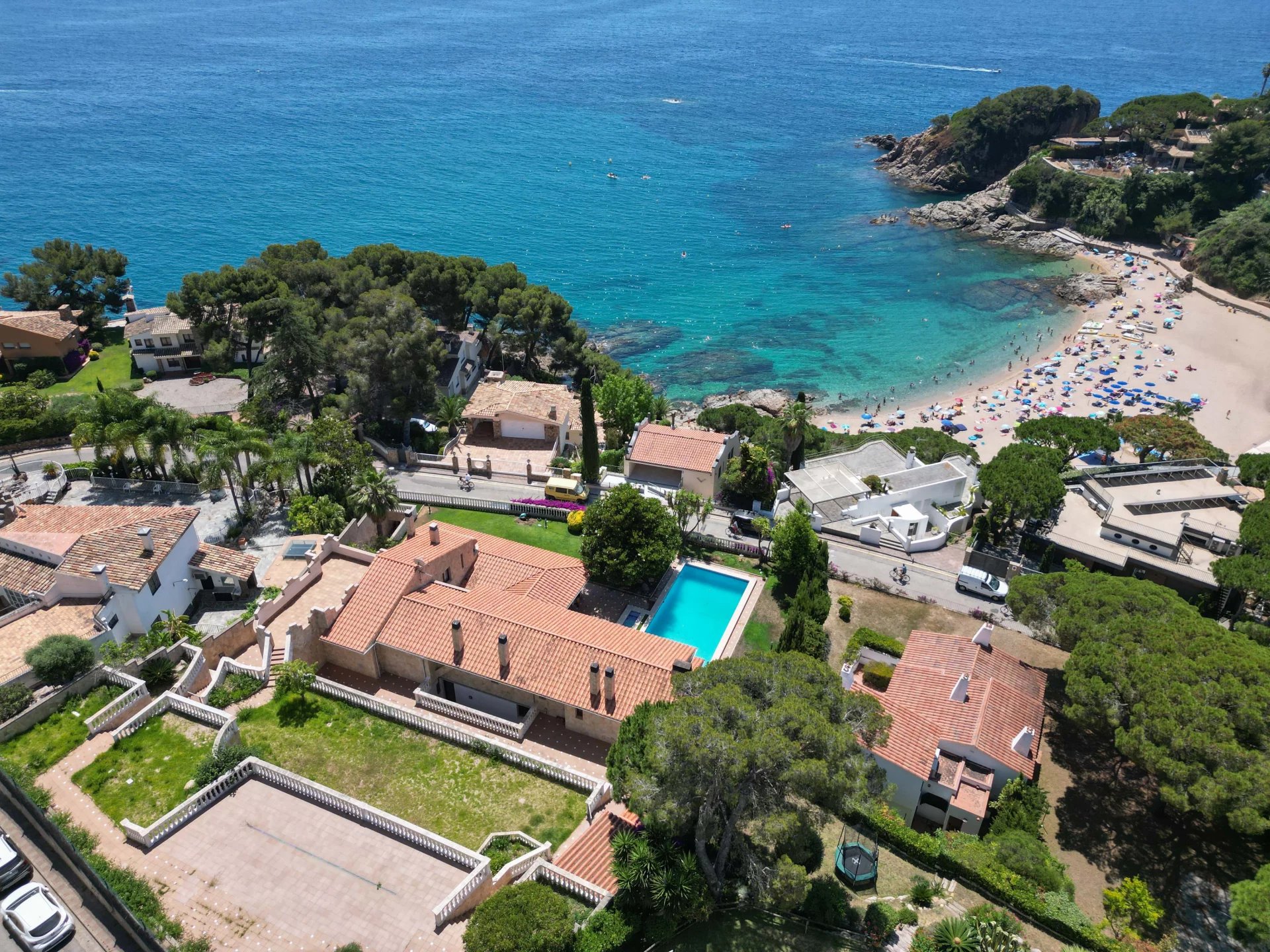 Villa de style méditerranéen avec licence touristique à Blanes, Costa Brava, Espagne.