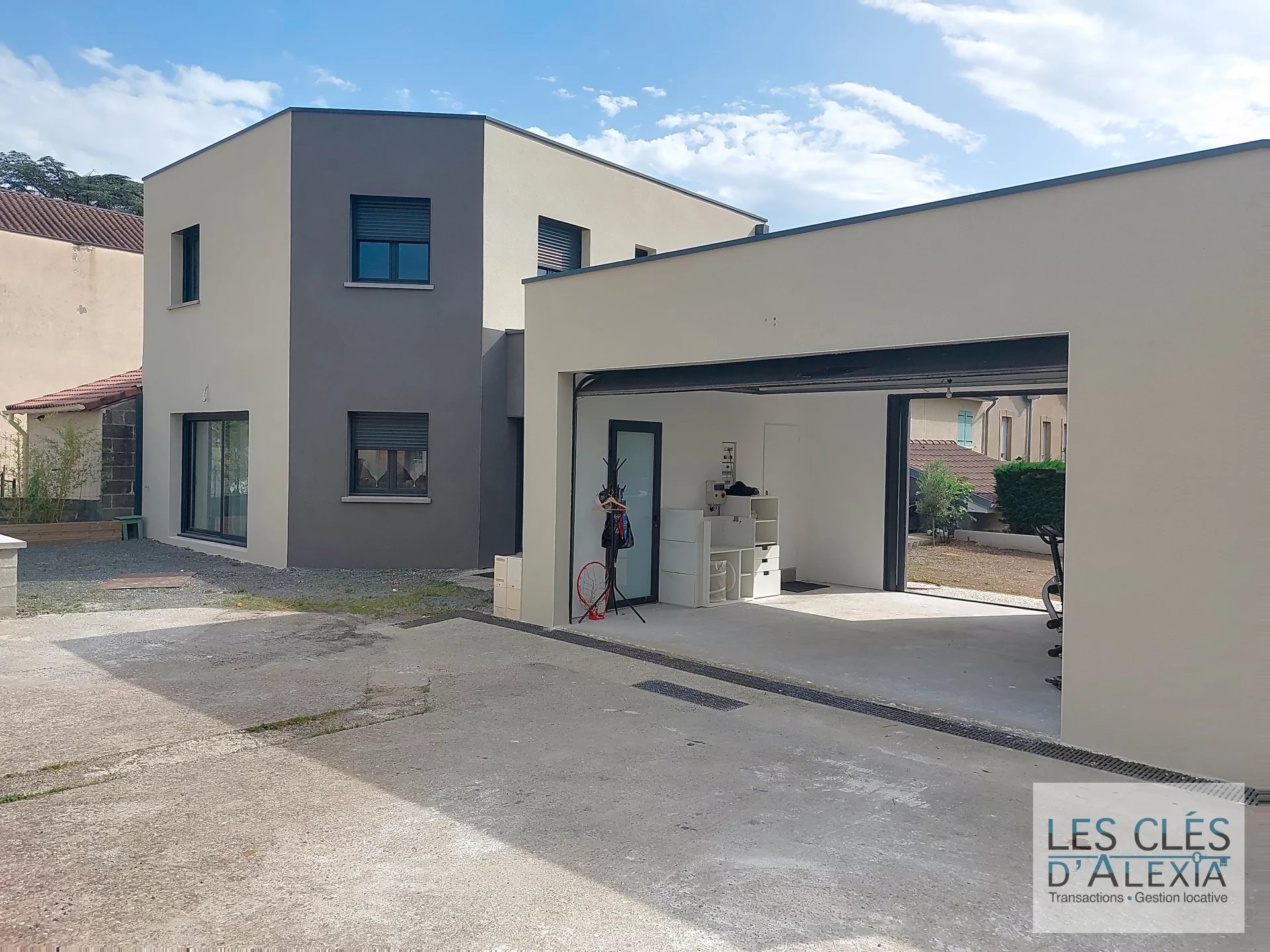 Agence immobilière de 
