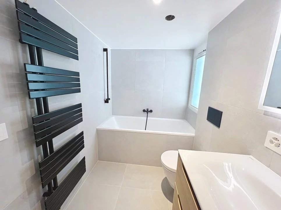 Grande Villa rénovée avec piscine