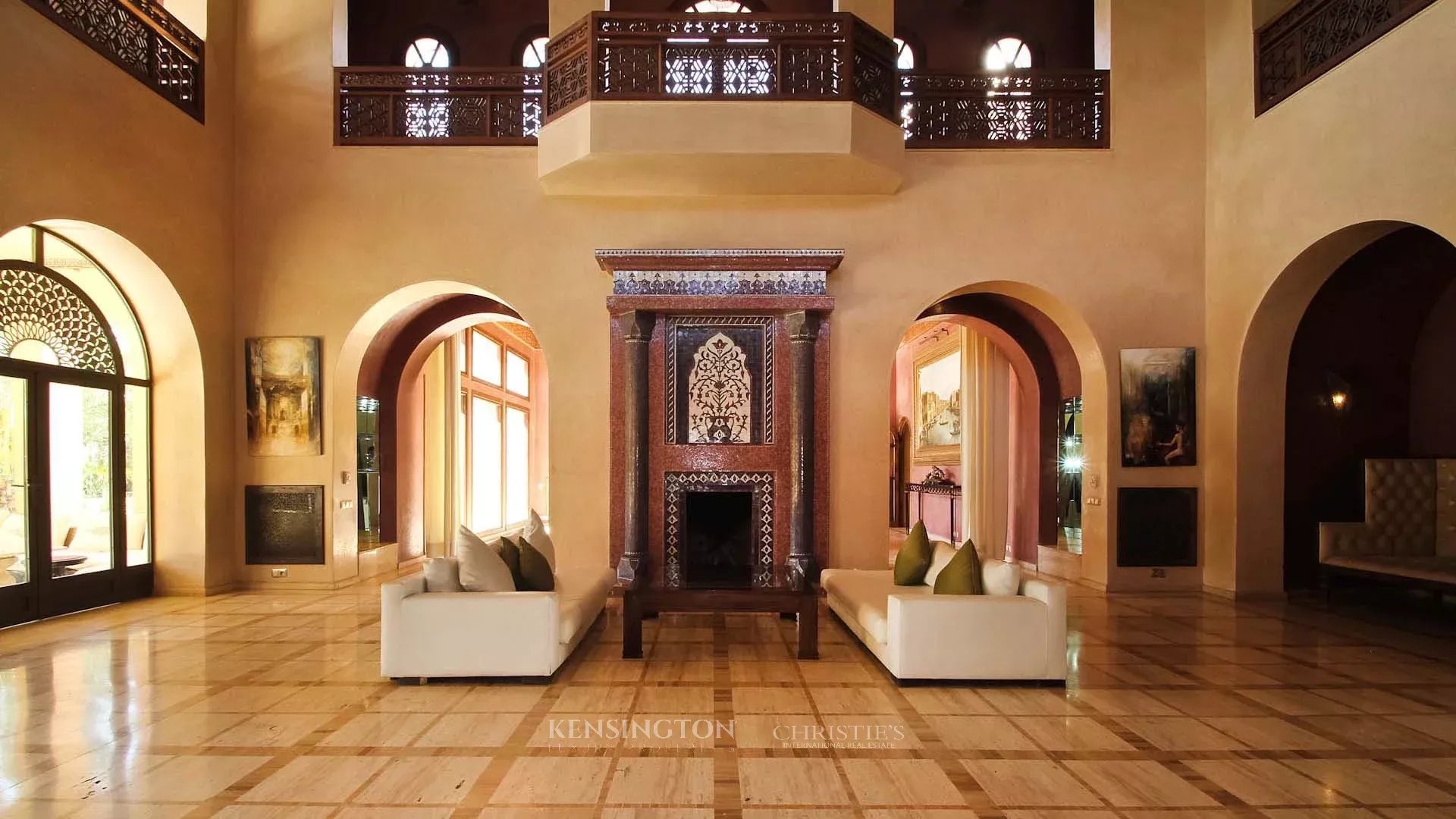 8 Bedroom Villa/Townhouse's Image 6