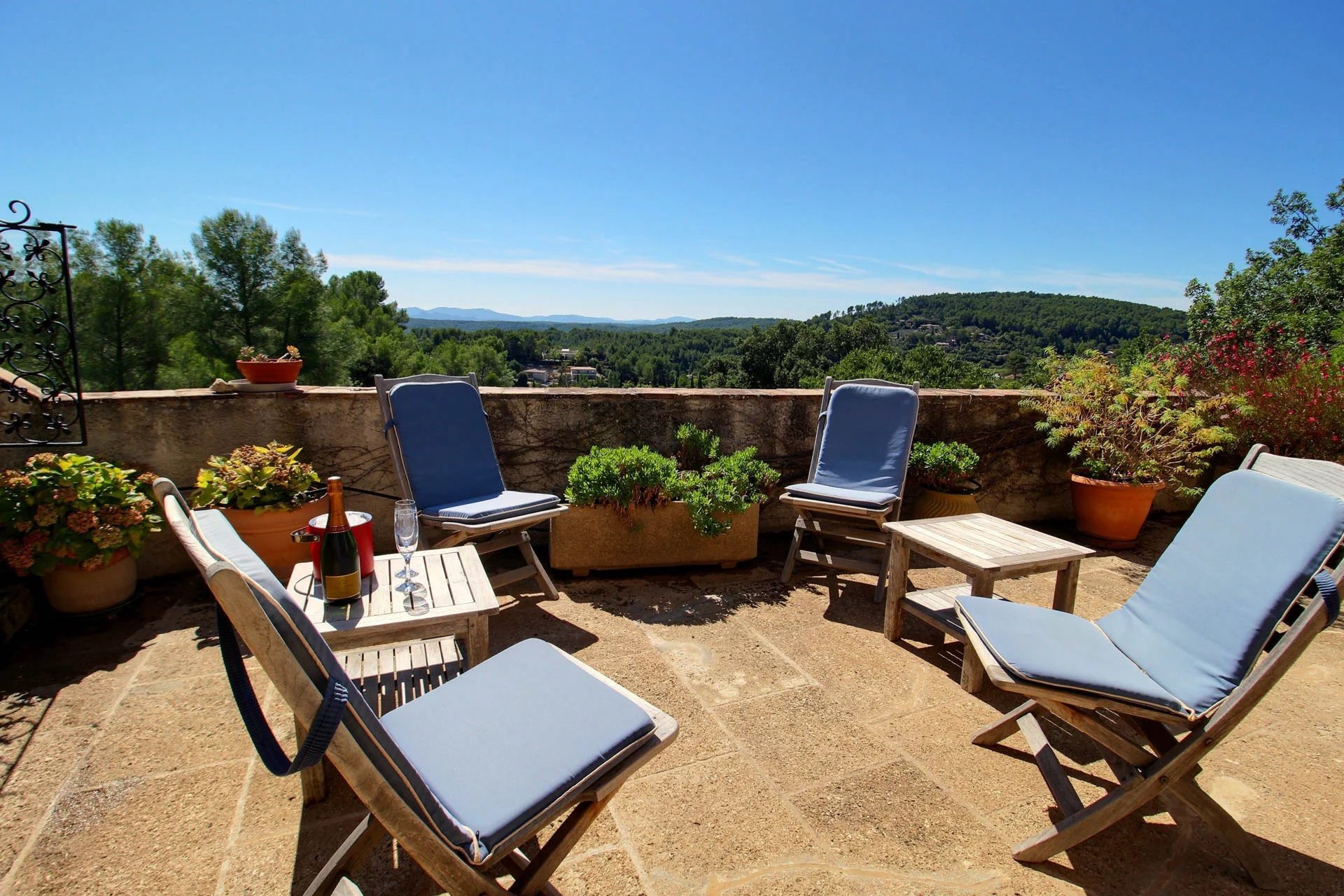 Old bergerie with view walking distance to the village - Callas Old bergerie with view walking distance to the village - Callas