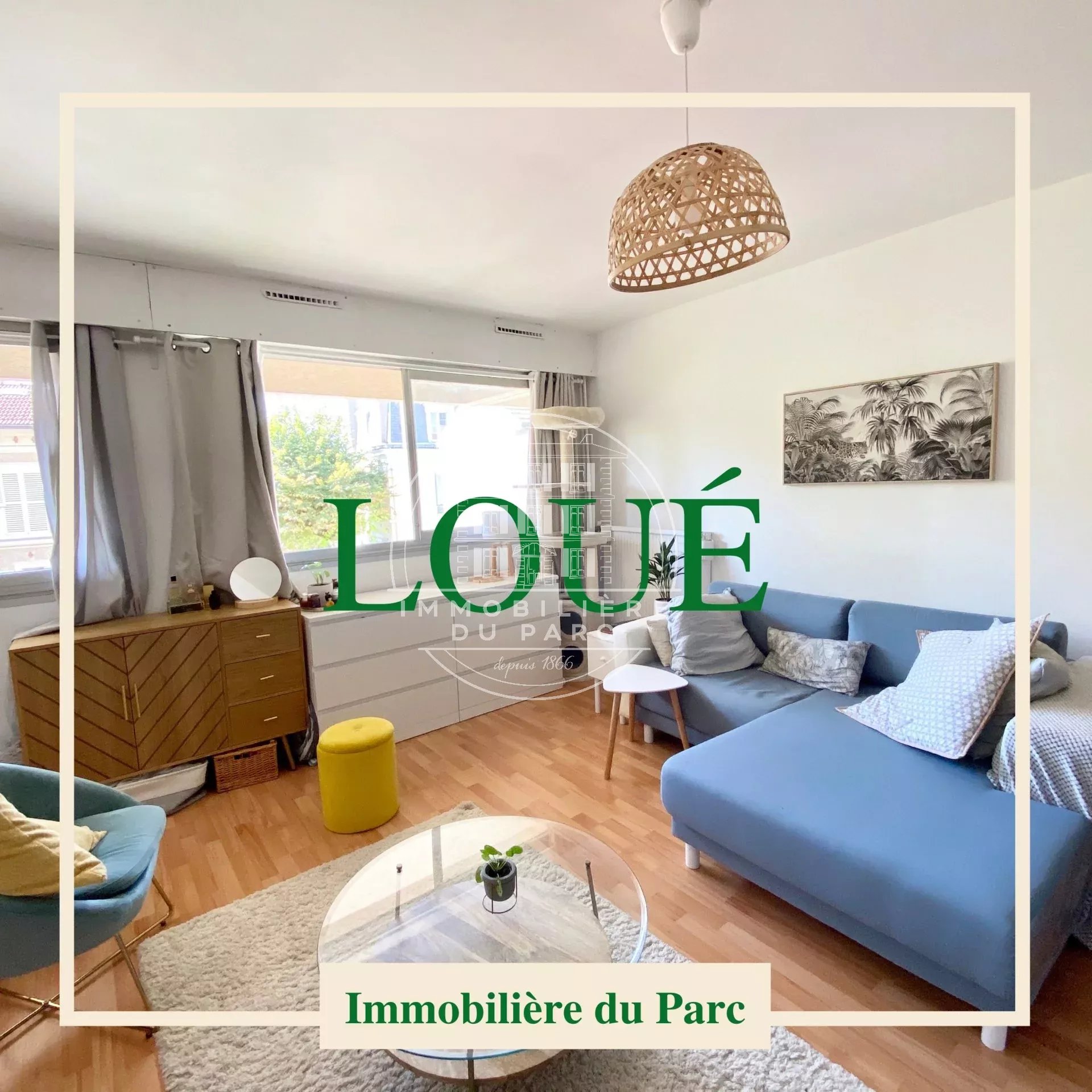 Living-room Wooden floor