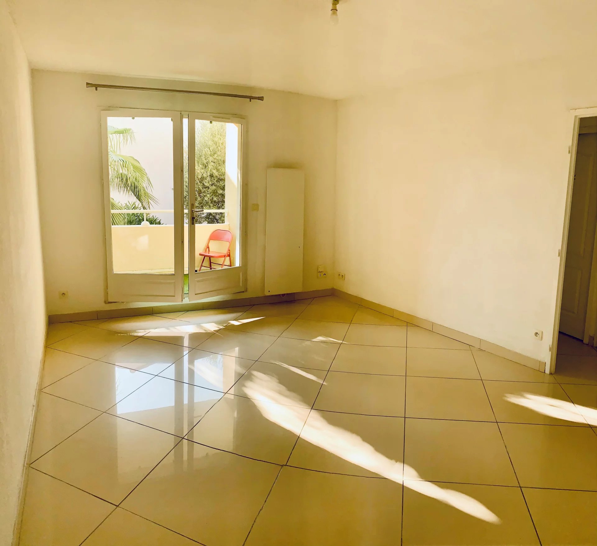VINASSAN - T2 LOGGIA