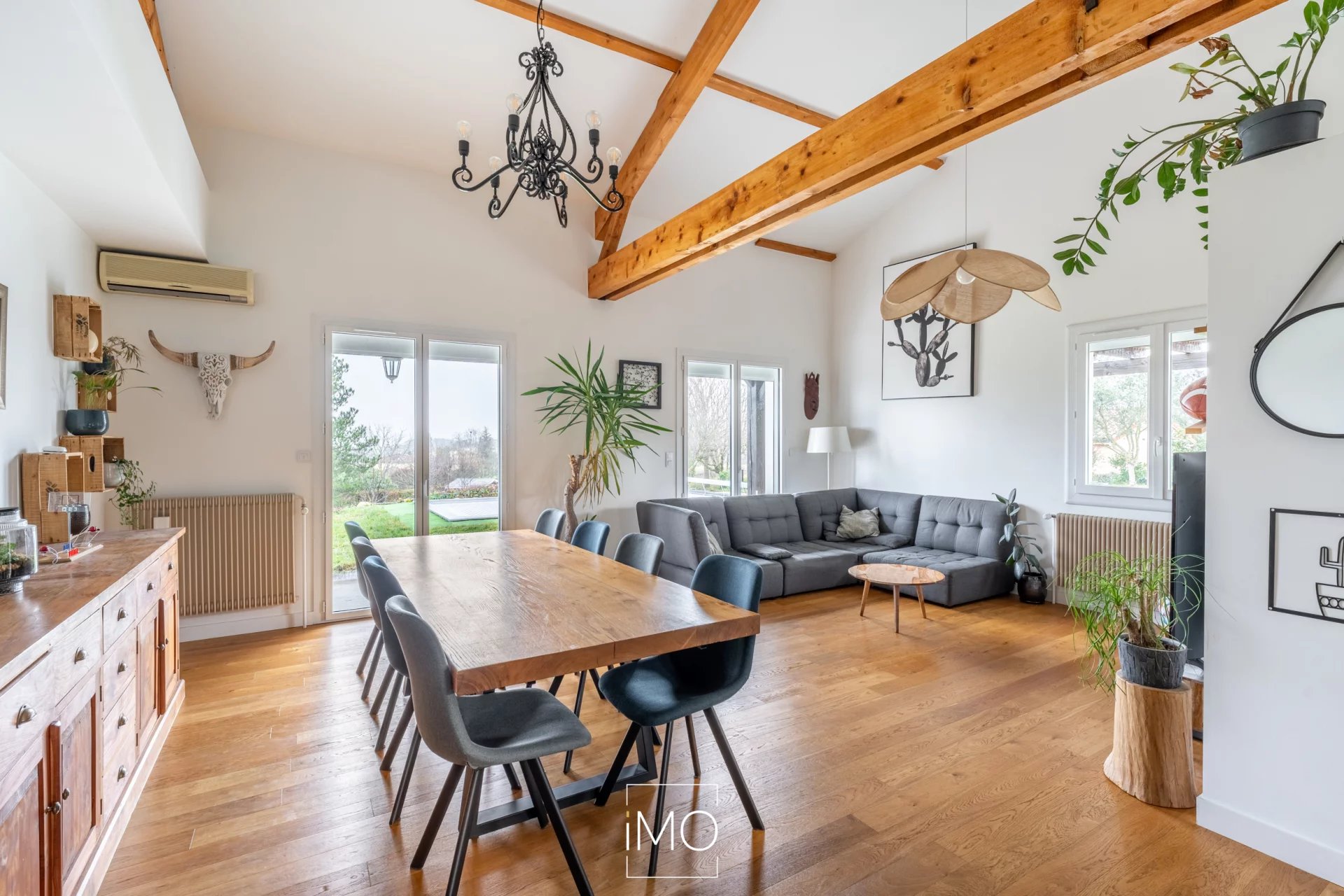 Maison de 180 m² à Morance avec piscine