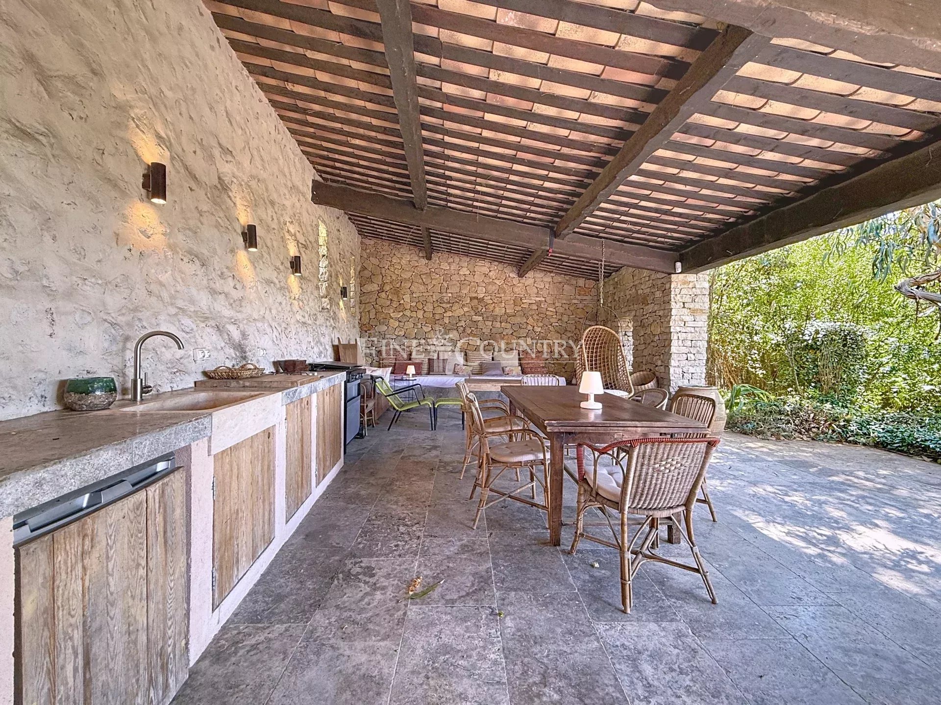 Photo of Villa for sale in Chateauneuf-Grasse