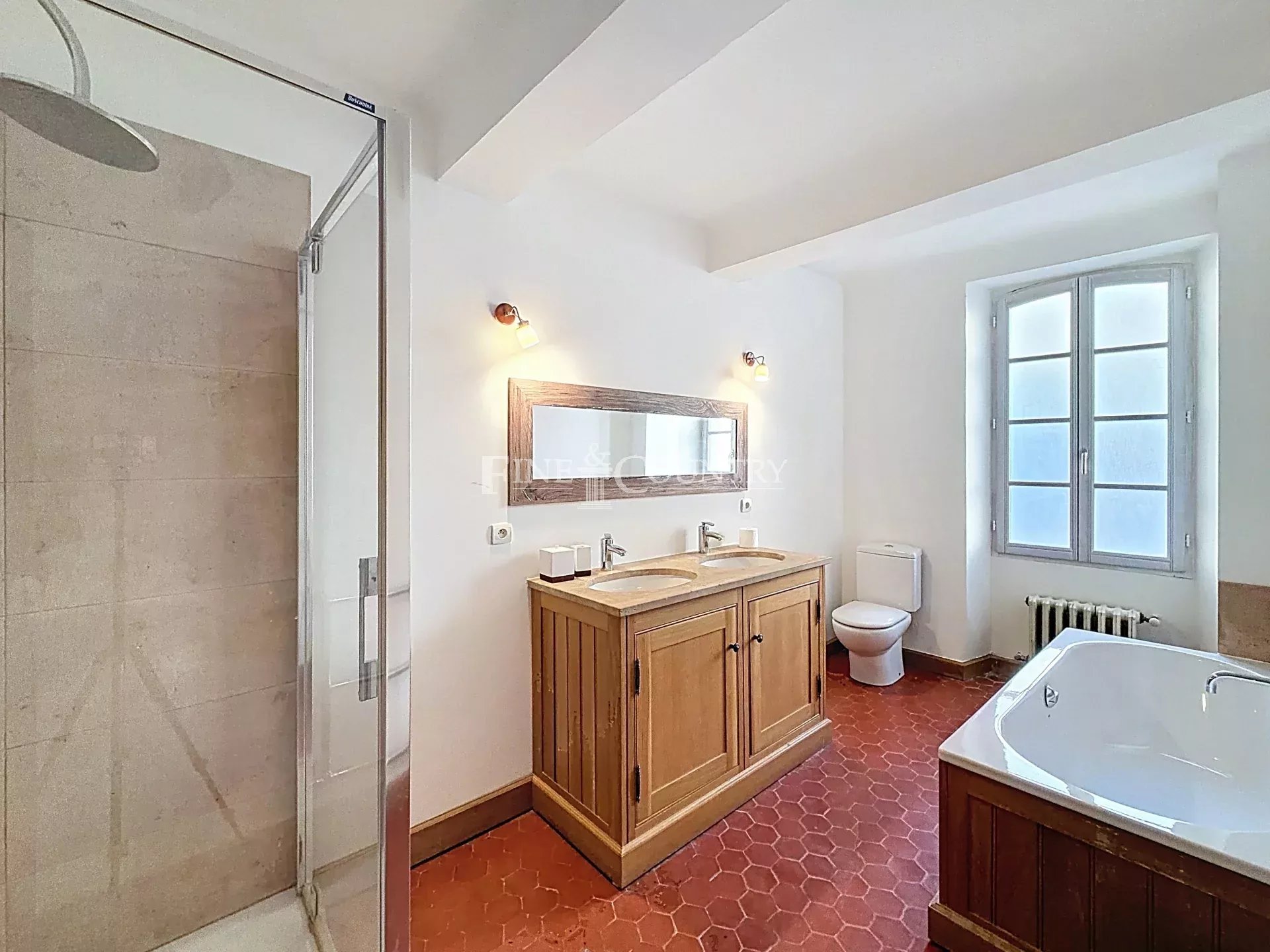 Photo of 4 Houses for sale in Saint-Cezaire-sur-Siagne