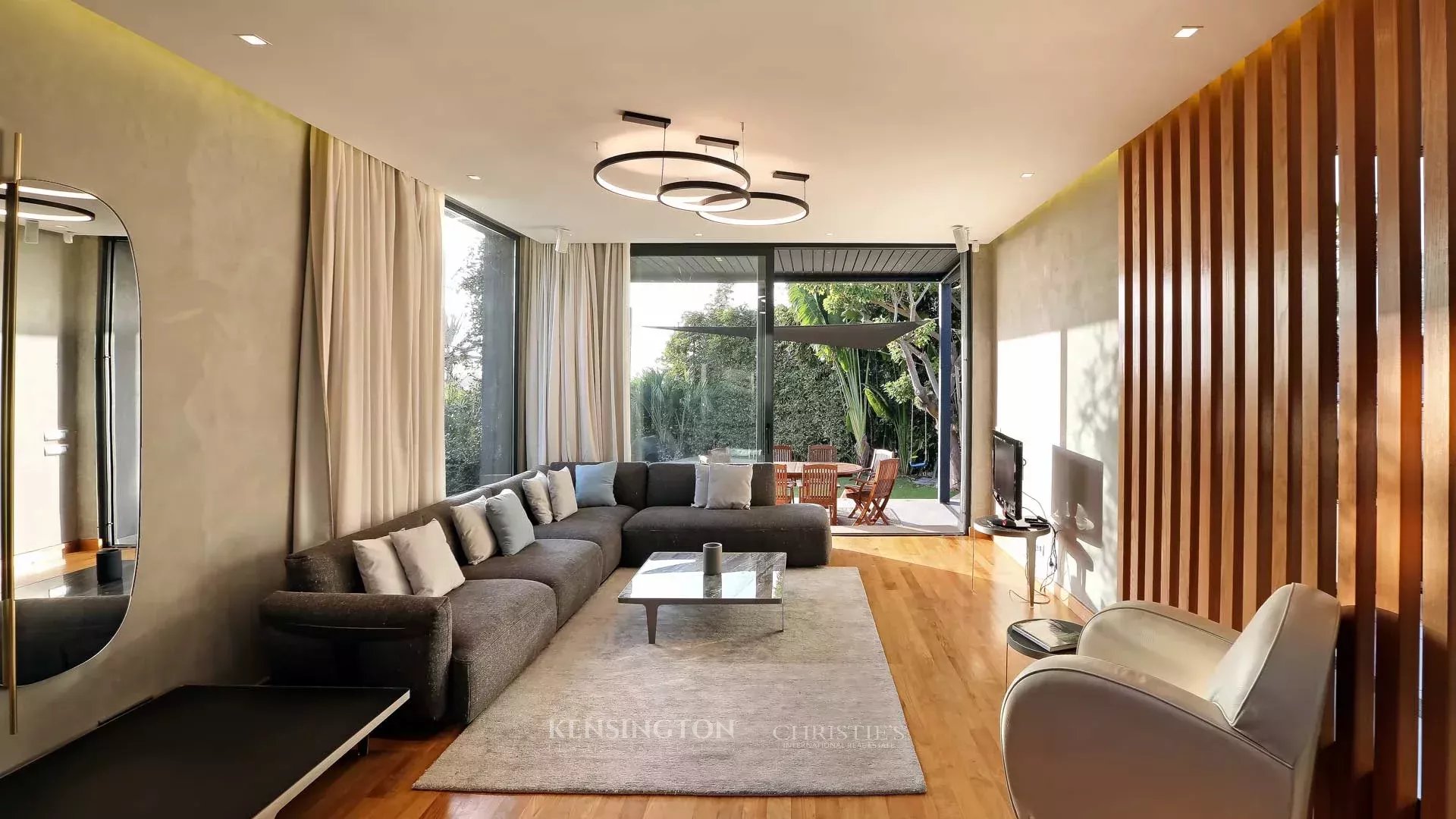 4 Bedroom Villa/Townhouse's Image 5