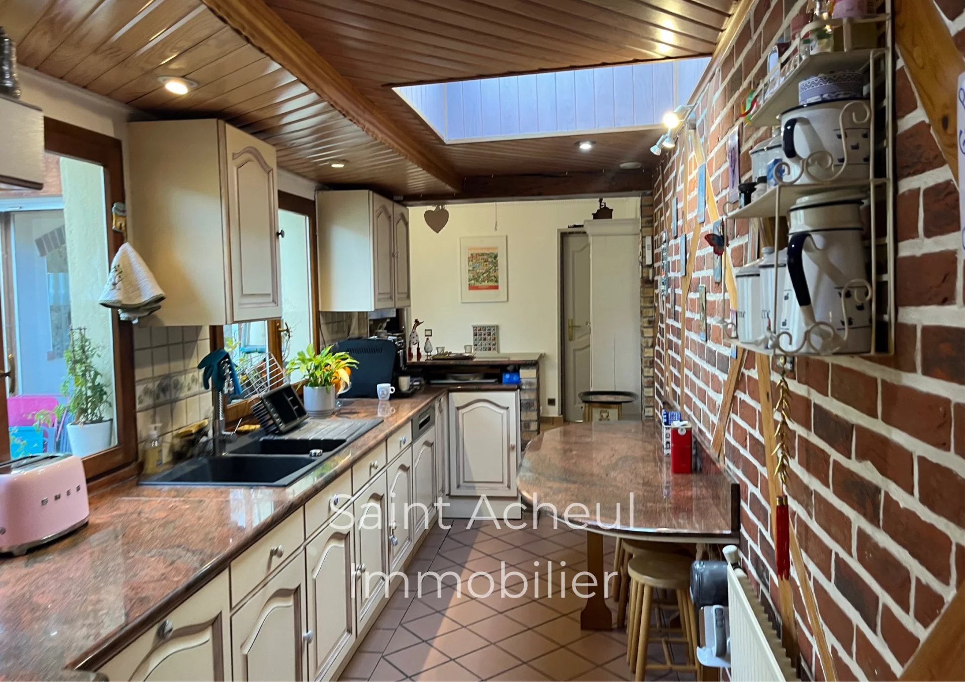 Amiens Quartier St Acheul / Rue prisée à proximité  des écoles et commerces — photo 5