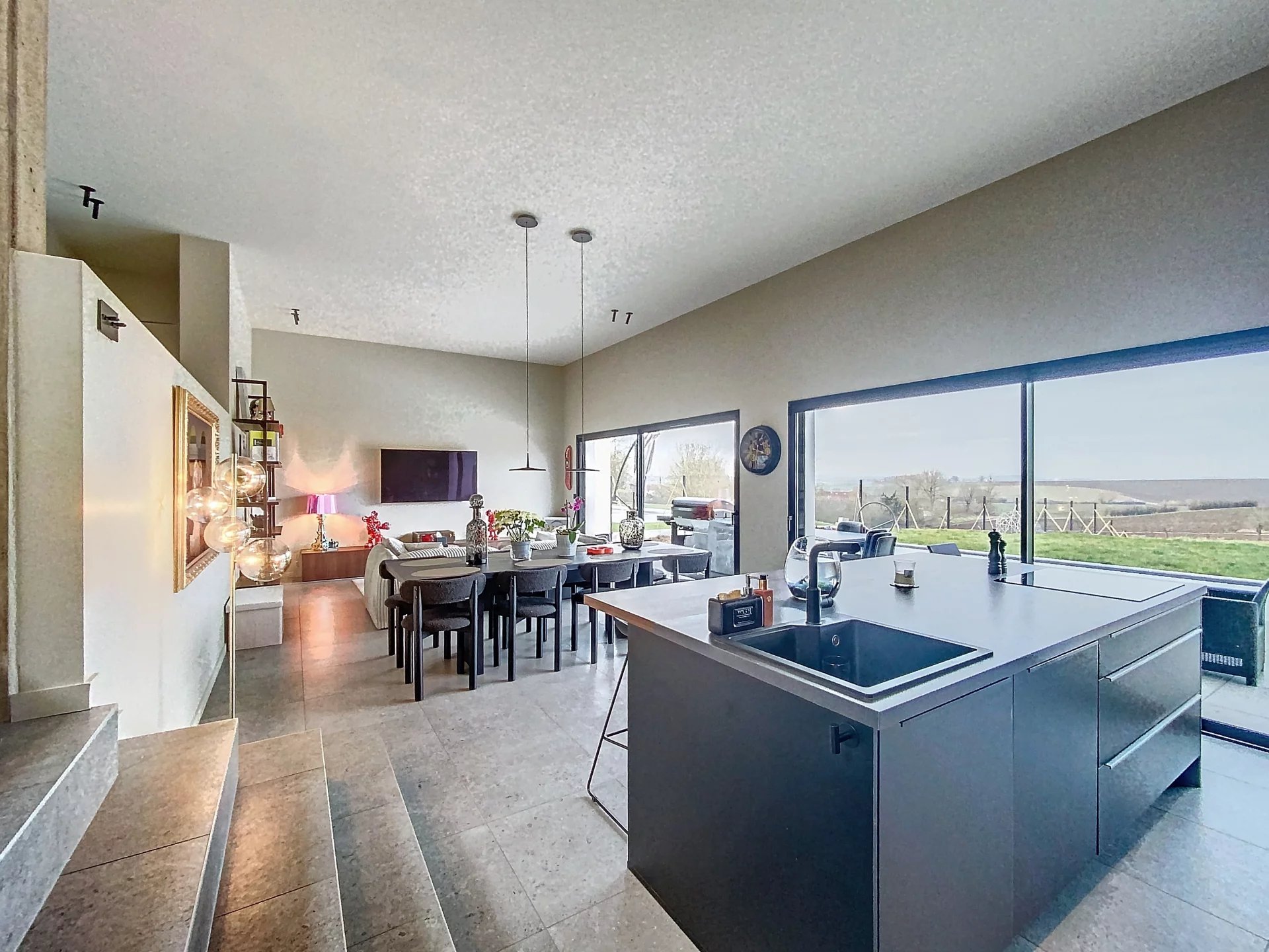 Maison neuve (sous garantie décennale) de 126 m² sur un terrain de 11 ares