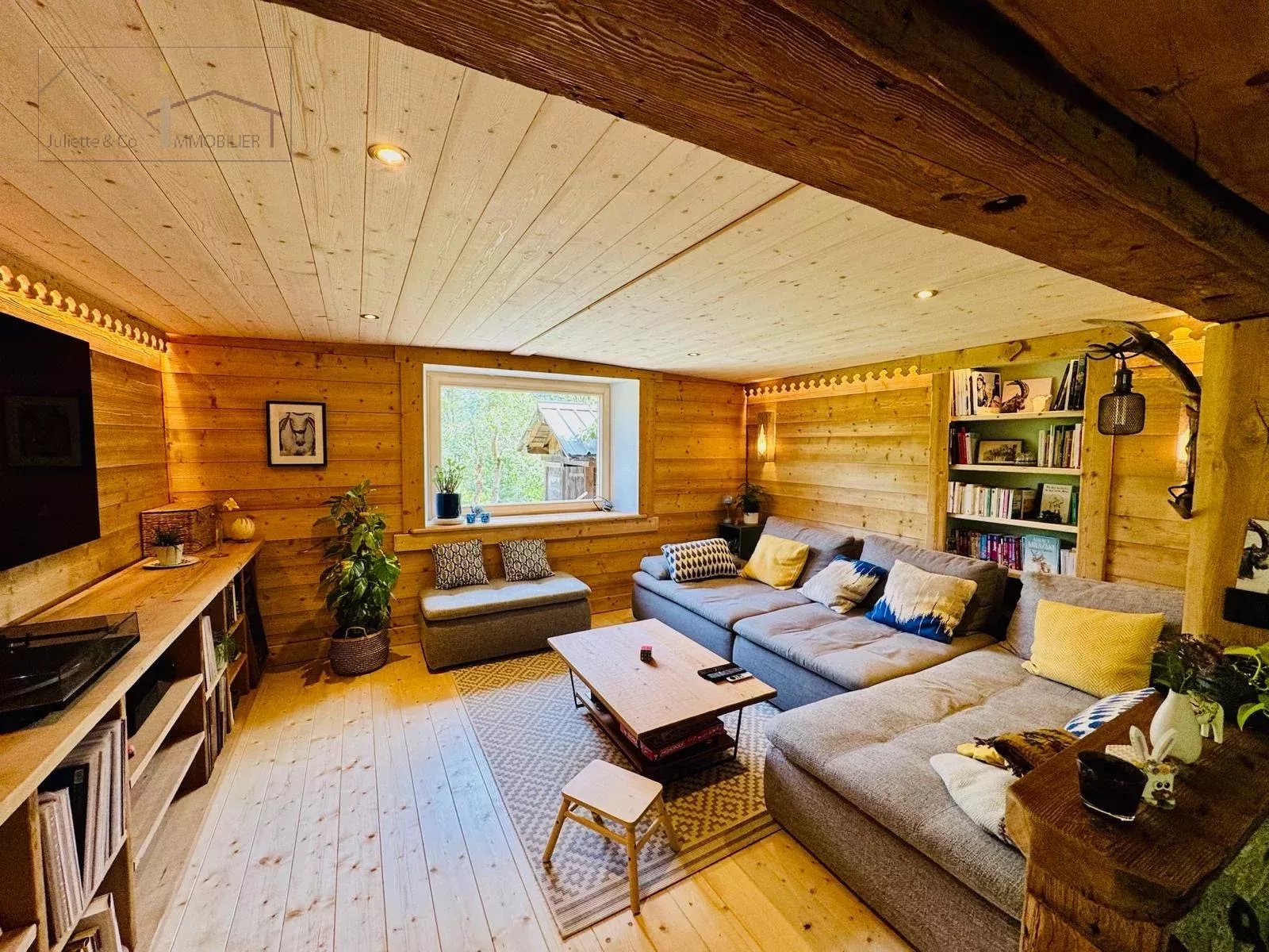 Photo of Semi-detached farmhouse with lots of character