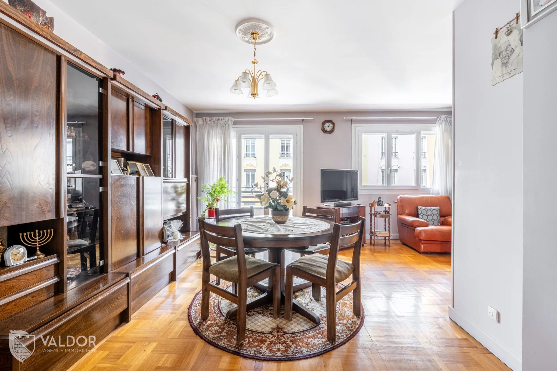 appartement T4 – 105 m² – 3 chambres – Balcon – Ascenseur – 3ème étage