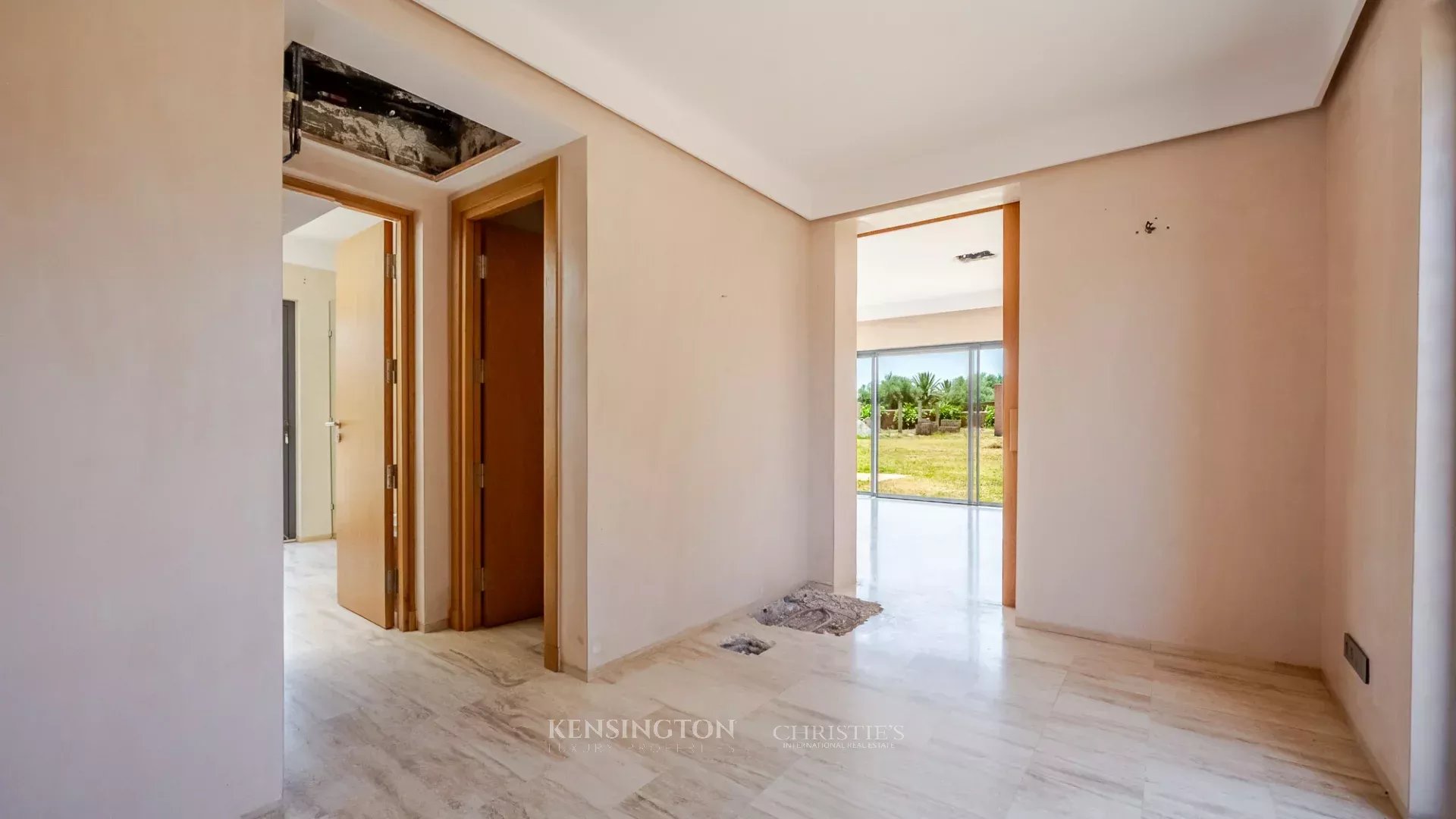 6 Bedroom Villa/Townhouse's Image 14