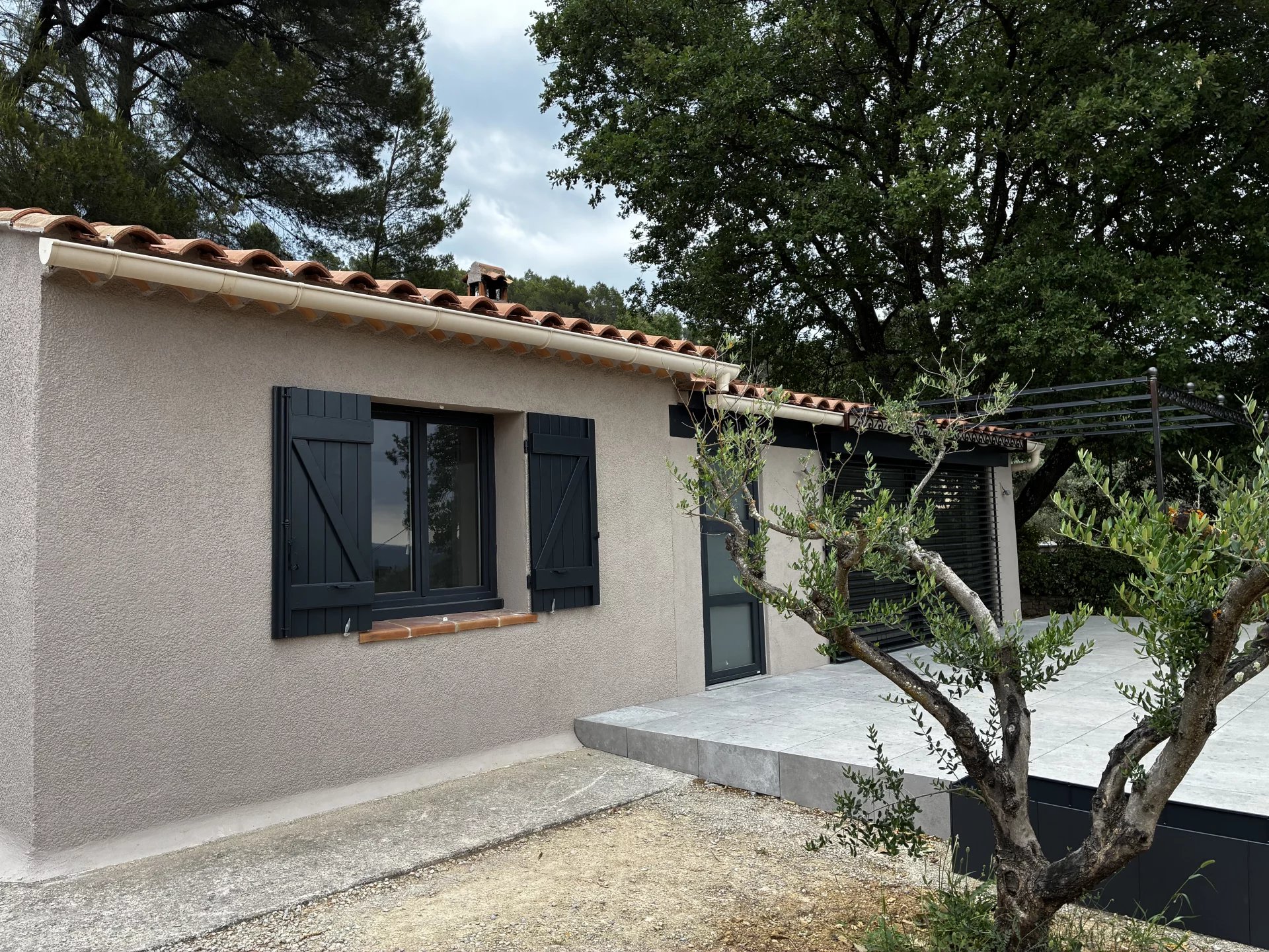 Wonderful property 3 beds pool views COTIGNAC