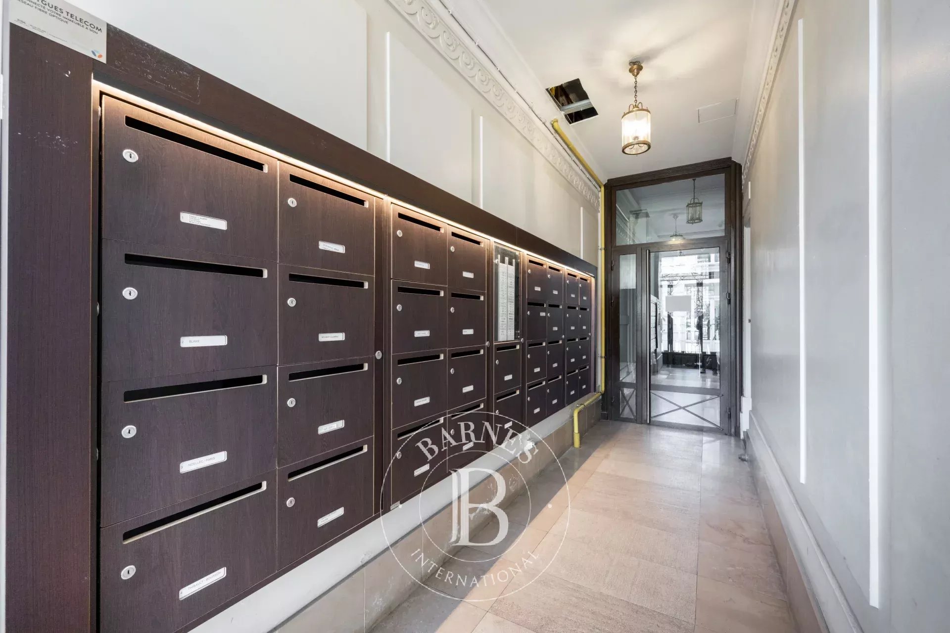 Daire Paris 4ème - picture 12