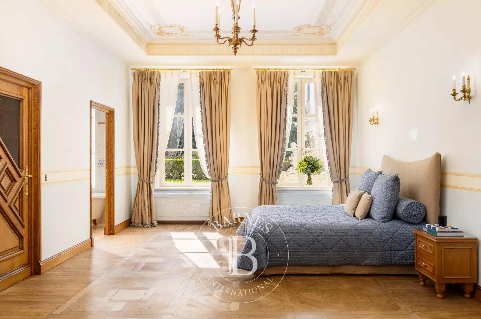 Le Vésinet  - Hôtel particulier 17 Pi&egrave;ces 8 Chambres - picture 3