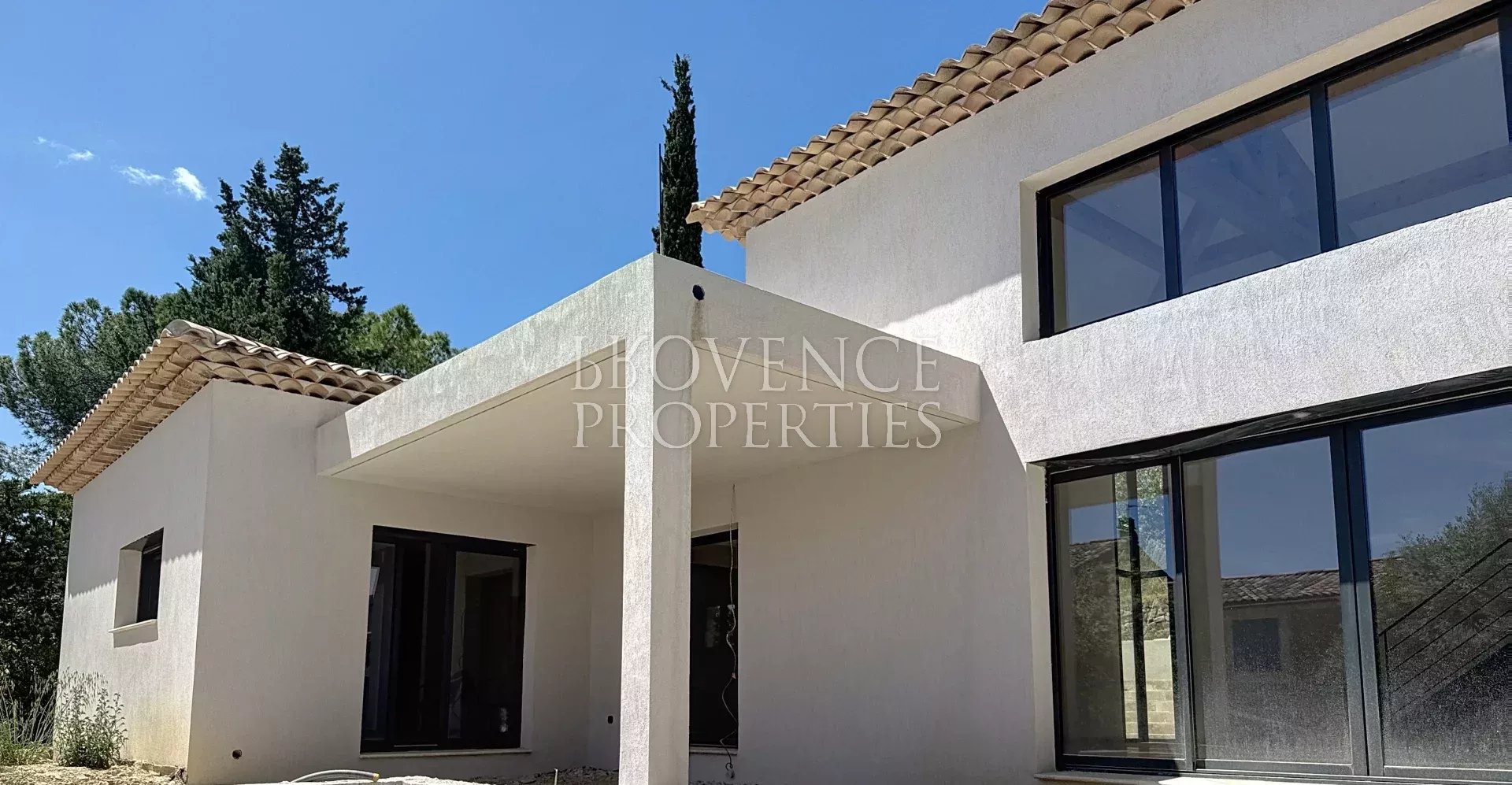 Exceptional  in Cotignac : Contemporary luxury a short walk from the village