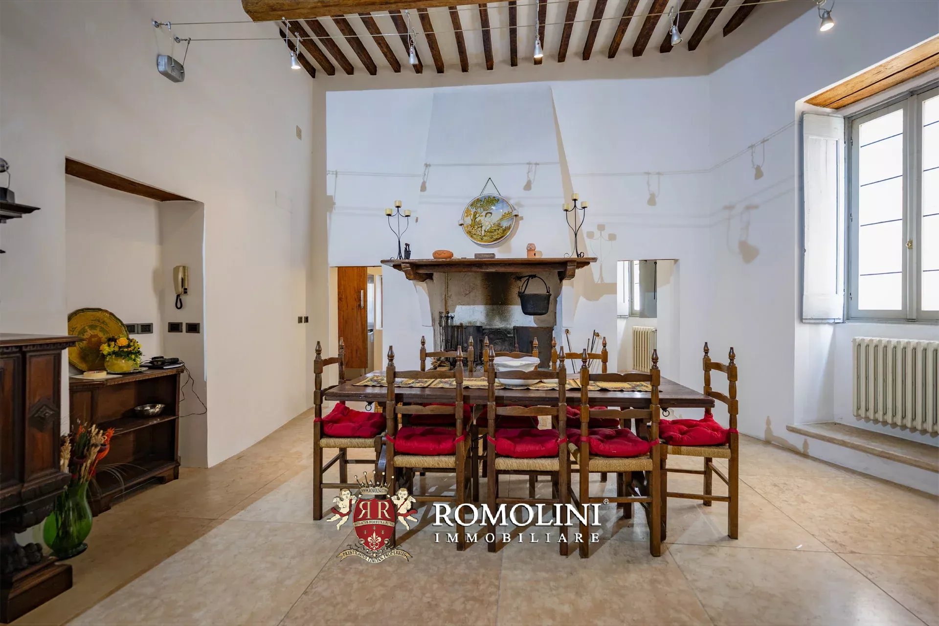5 Bedroom Villa/Townhouse's Image 21