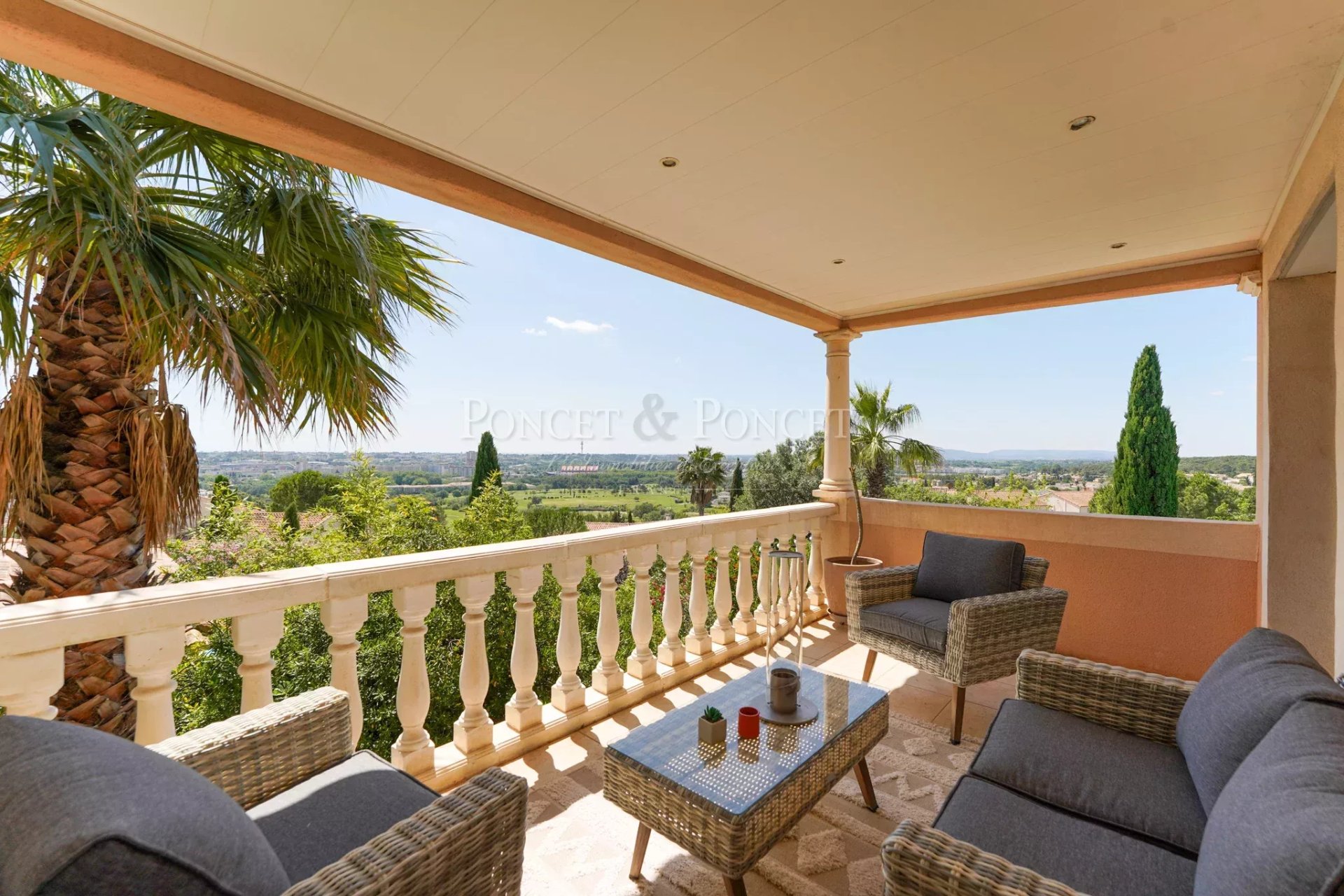 5 Bedroom Villa/Townhouse's Image 17