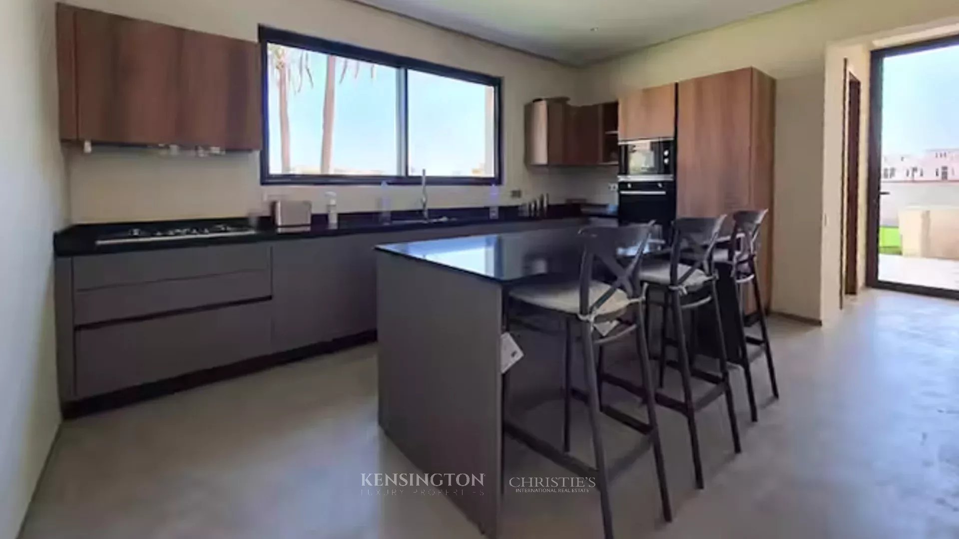 4 Bedroom Villa/Townhouse's Image 4
