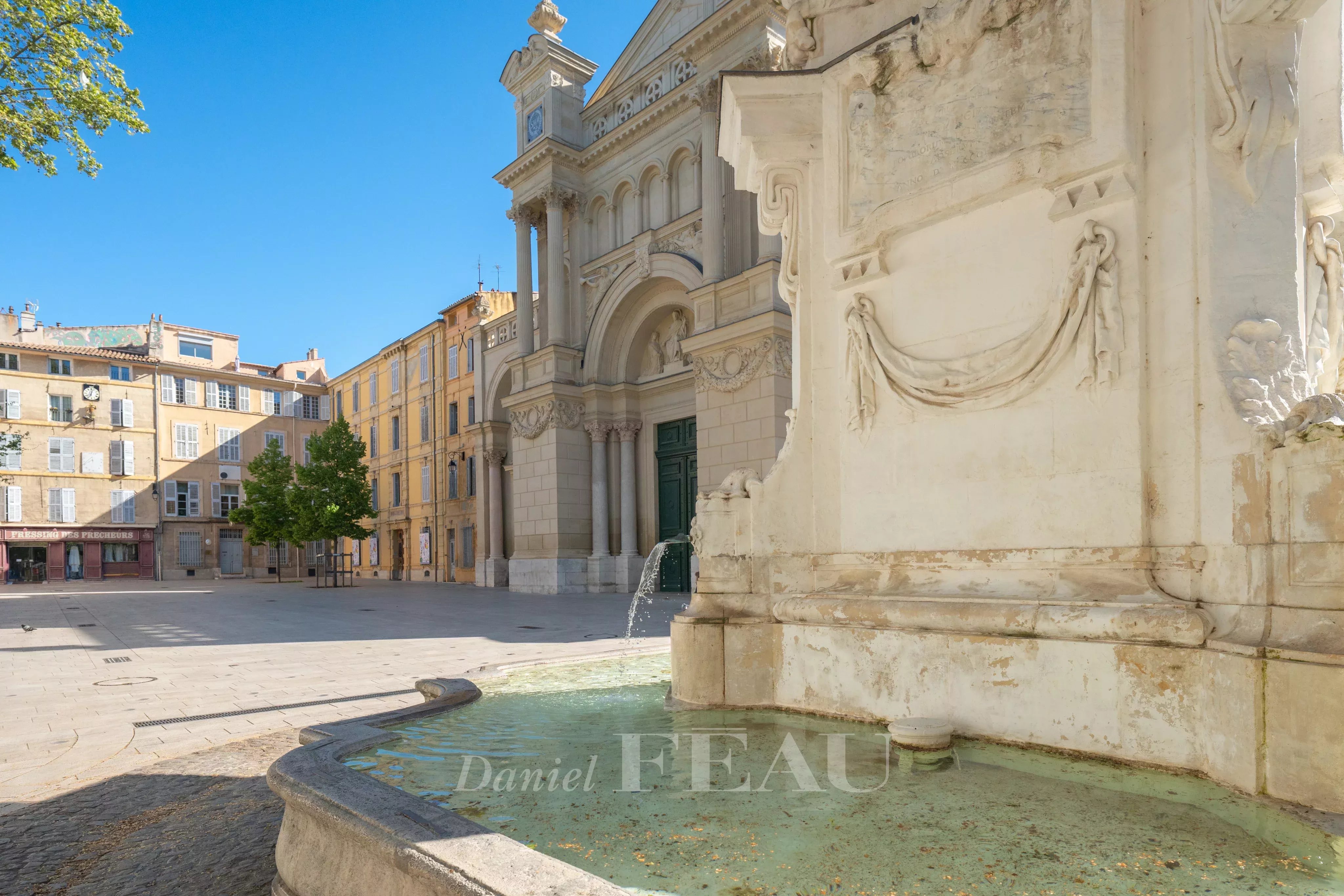 Aix-en-Provence - Immeuble entier