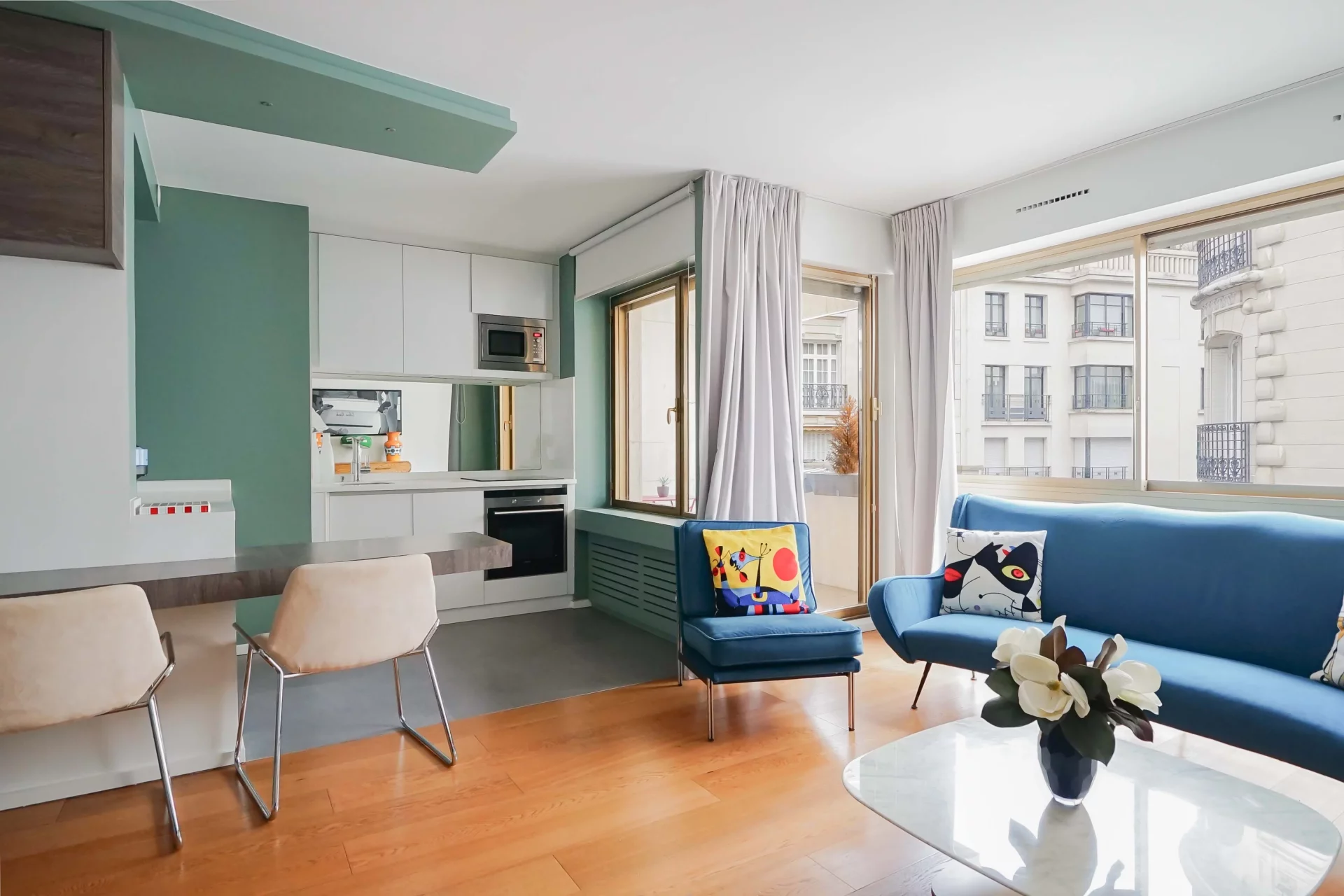 Paris 7e - UNIVERSITÉ / GROS CAILLOU