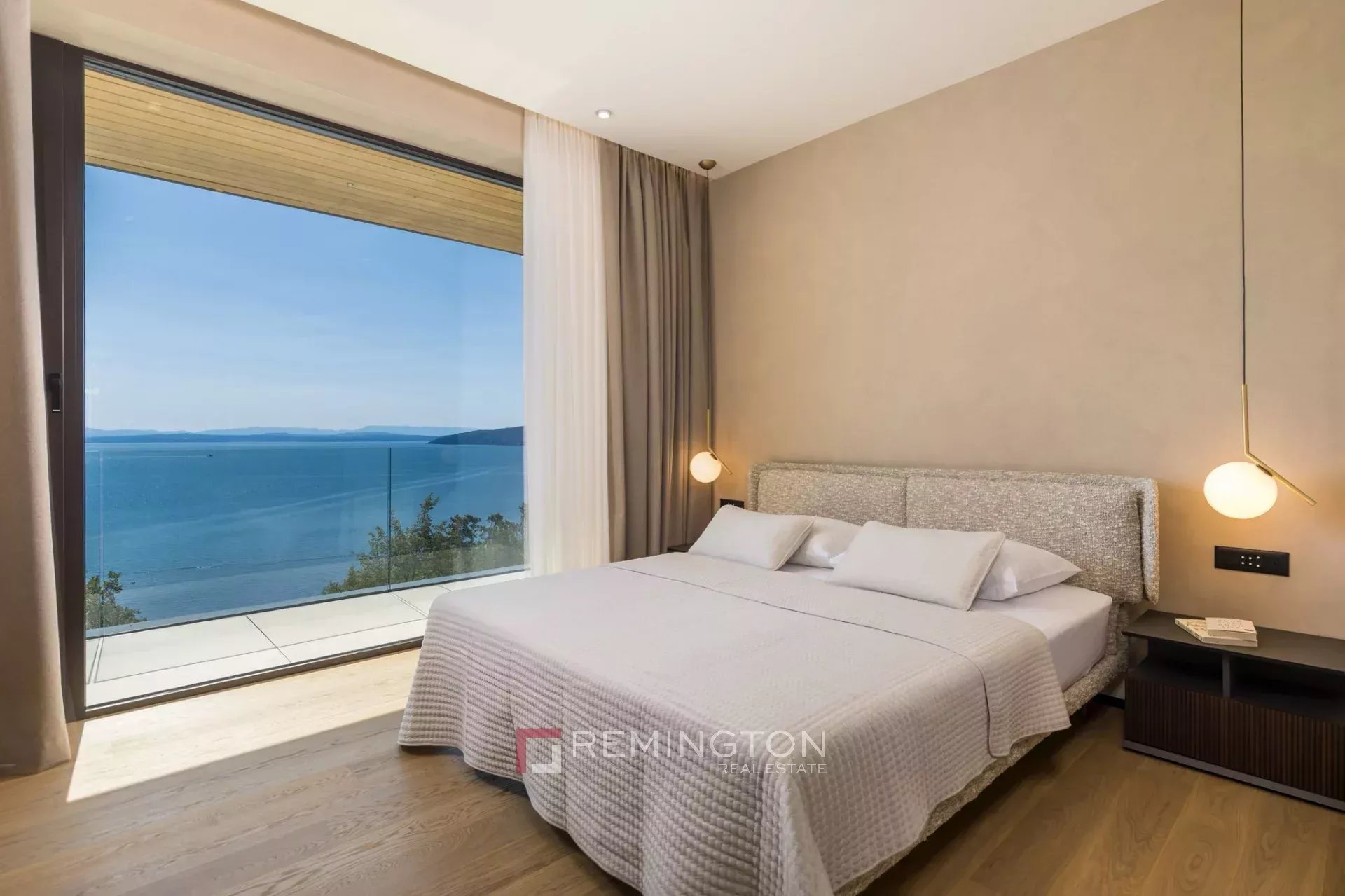 Villa/Townhouse's Image 8