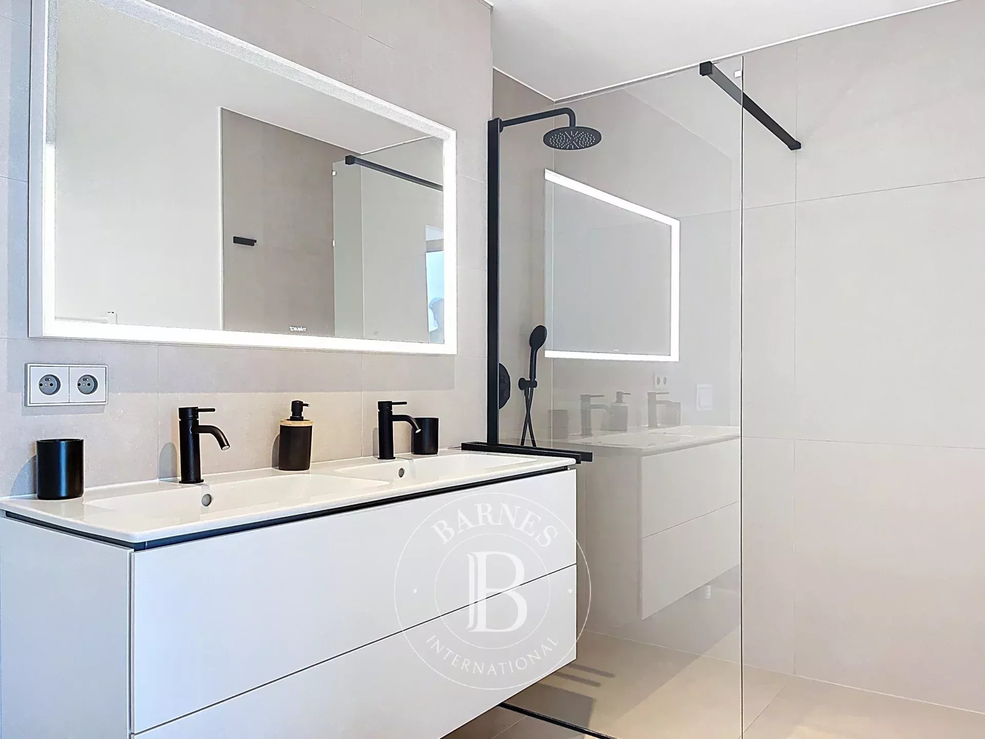 Louizalaan - 2 slaapkamer appartement