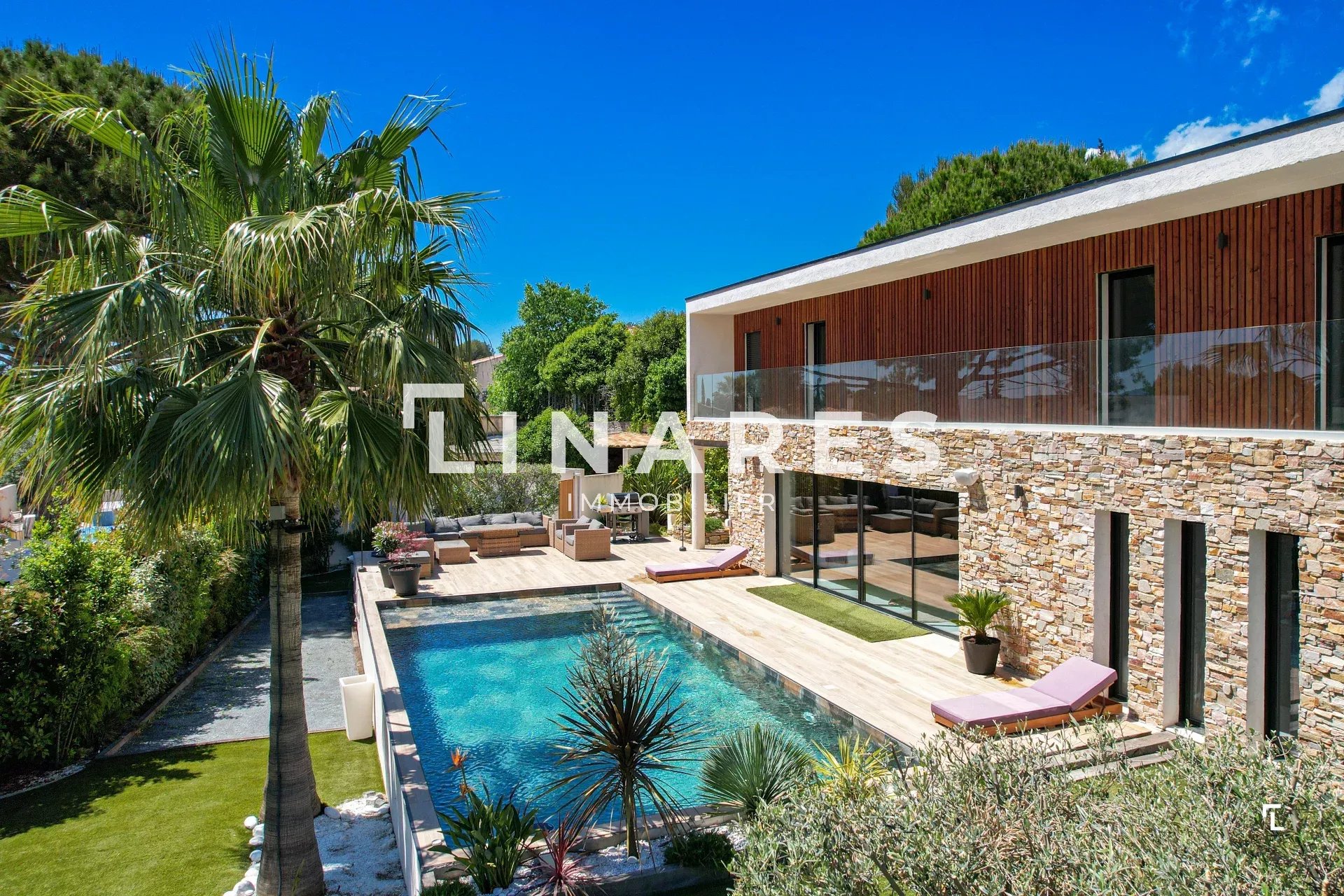 MATIERE -  Villa T5 de 240m² (sous-sol)  - Piscine - Parcelle de 1013m2 - 13013 Château Gombert