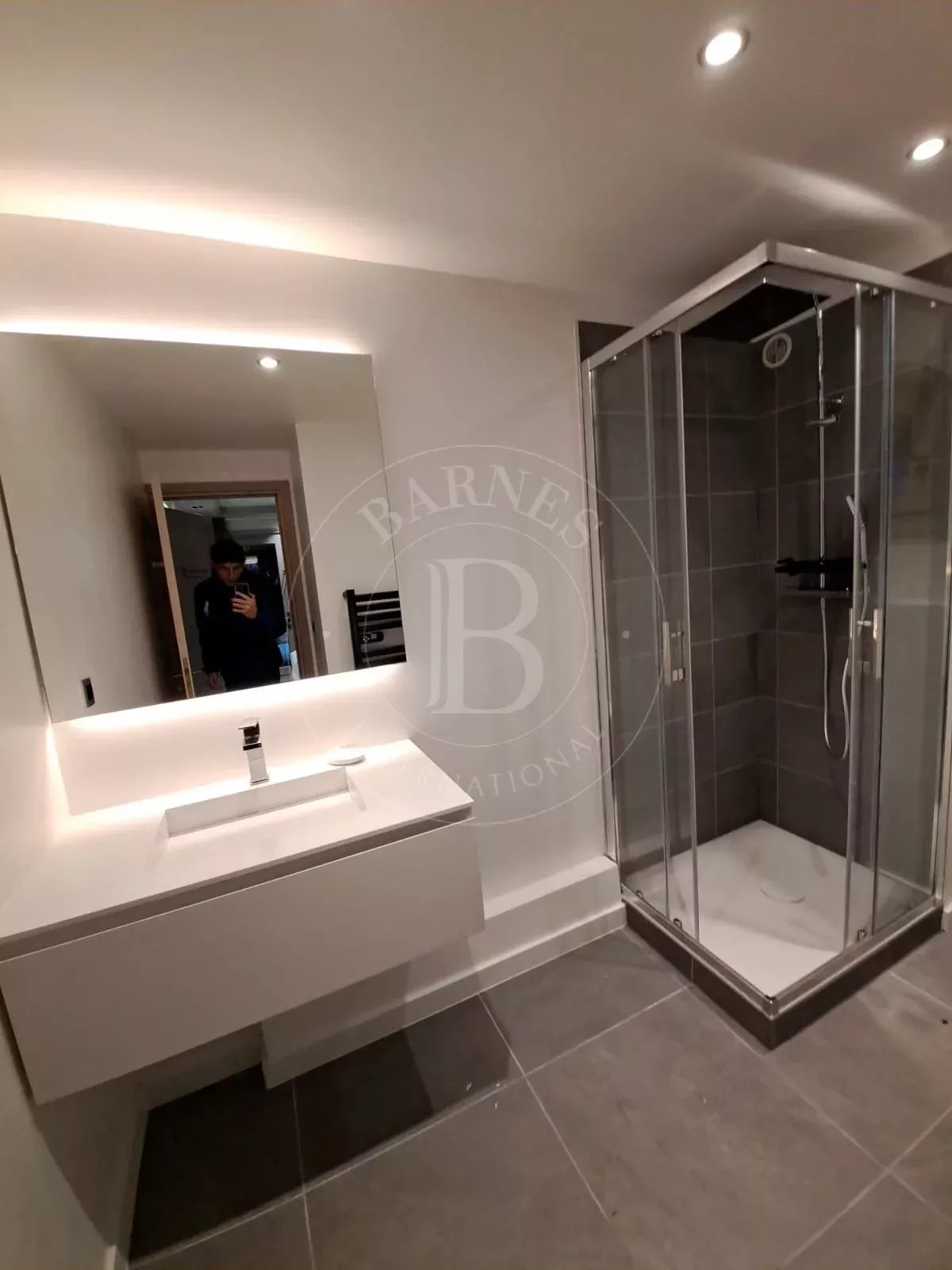 Renovated Chalet -4 Bedrooms Ski-In/Ski-Out - Courchevel la Tania