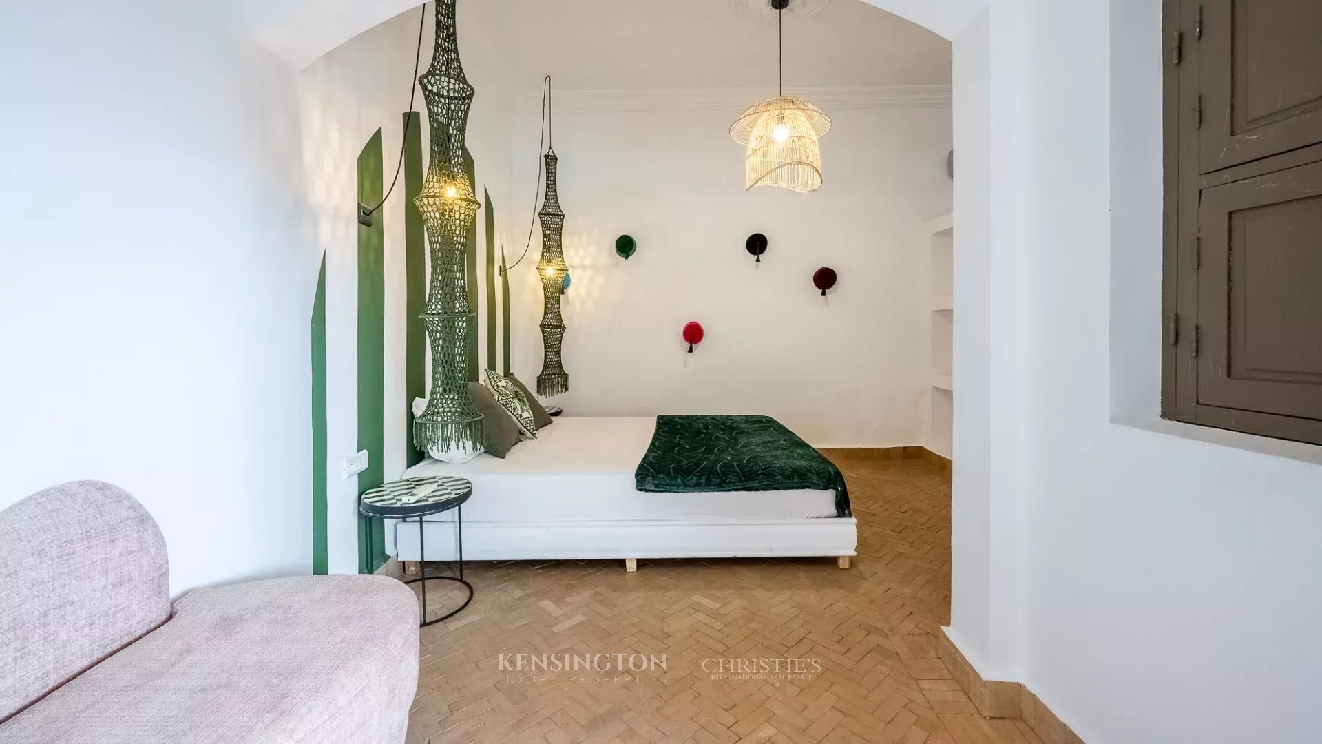 5 Bedroom Villa/Townhouse's Image 18