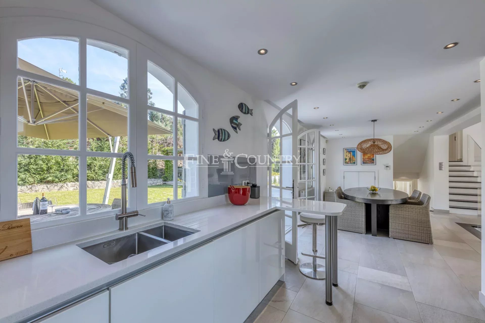 Photo of Villa for sale in Mandelieu with swimming pool and panoramic viewsl