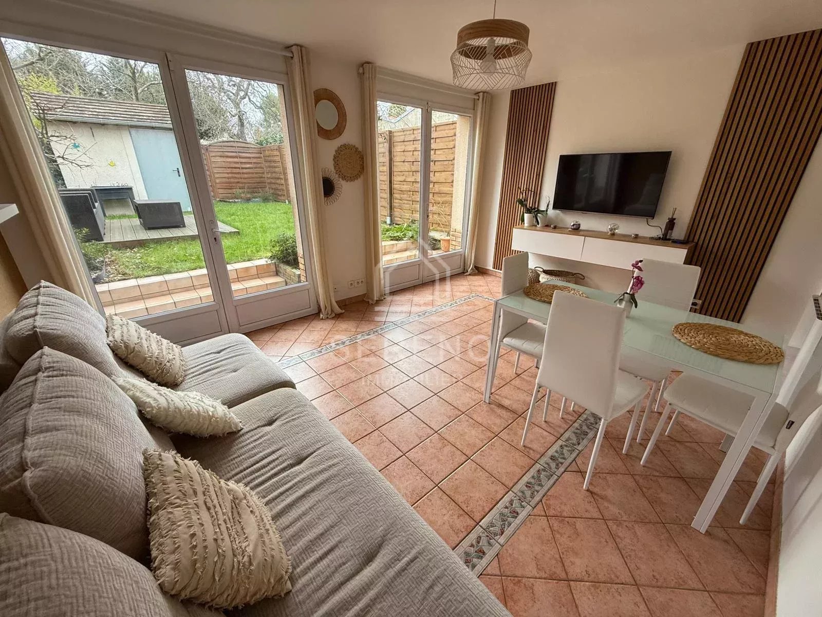 Agence immobilière de 