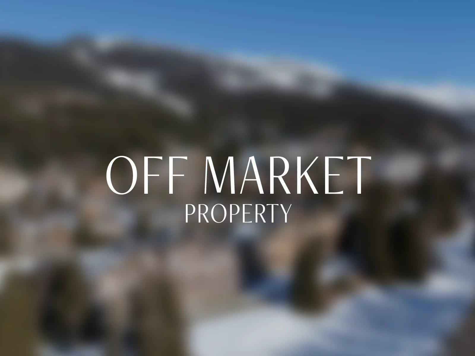 Alpine Eleganz im Angesicht von Golf und Gipfeln