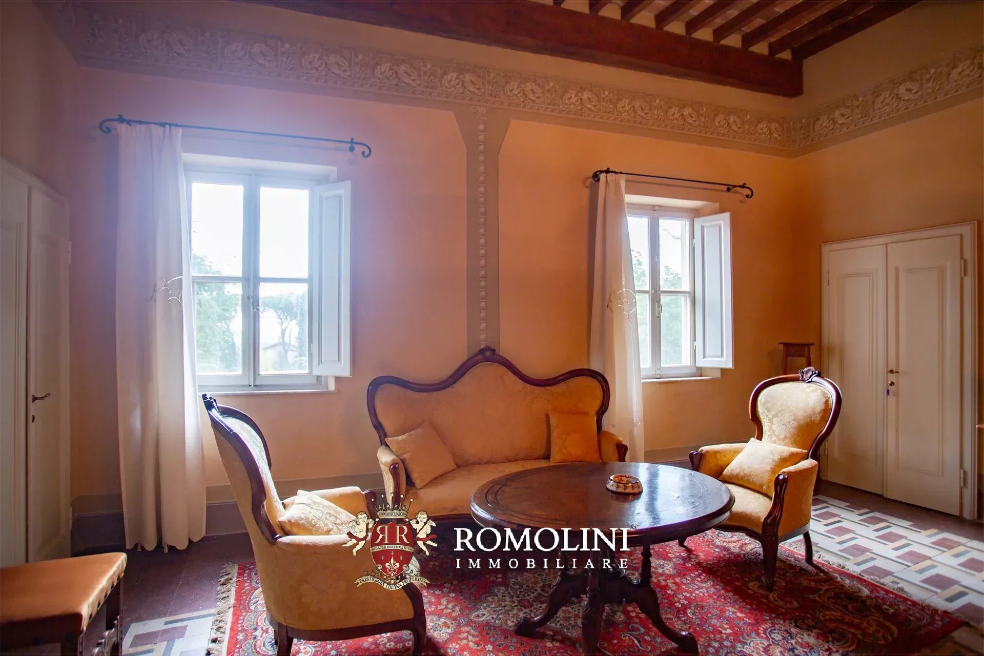 7 Bedroom Villa/Townhouse's Image 29