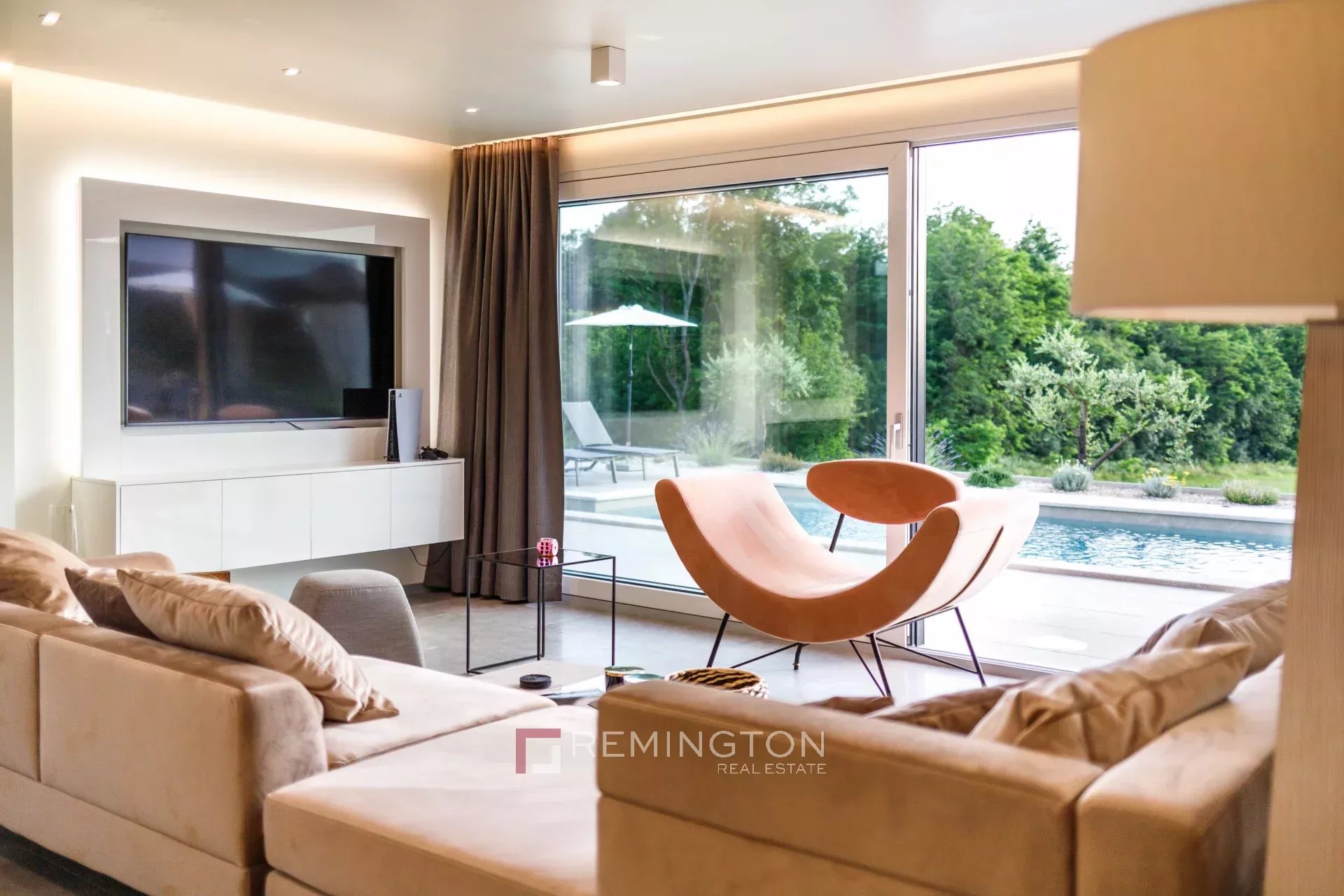 Villa/Townhouse's Image 3