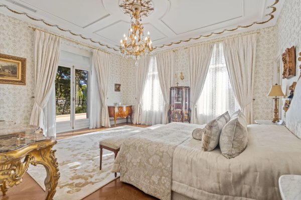 1920s Luxury Villa in Antibes | Exceptional Cap d'Antibes Mansion — photo 7
