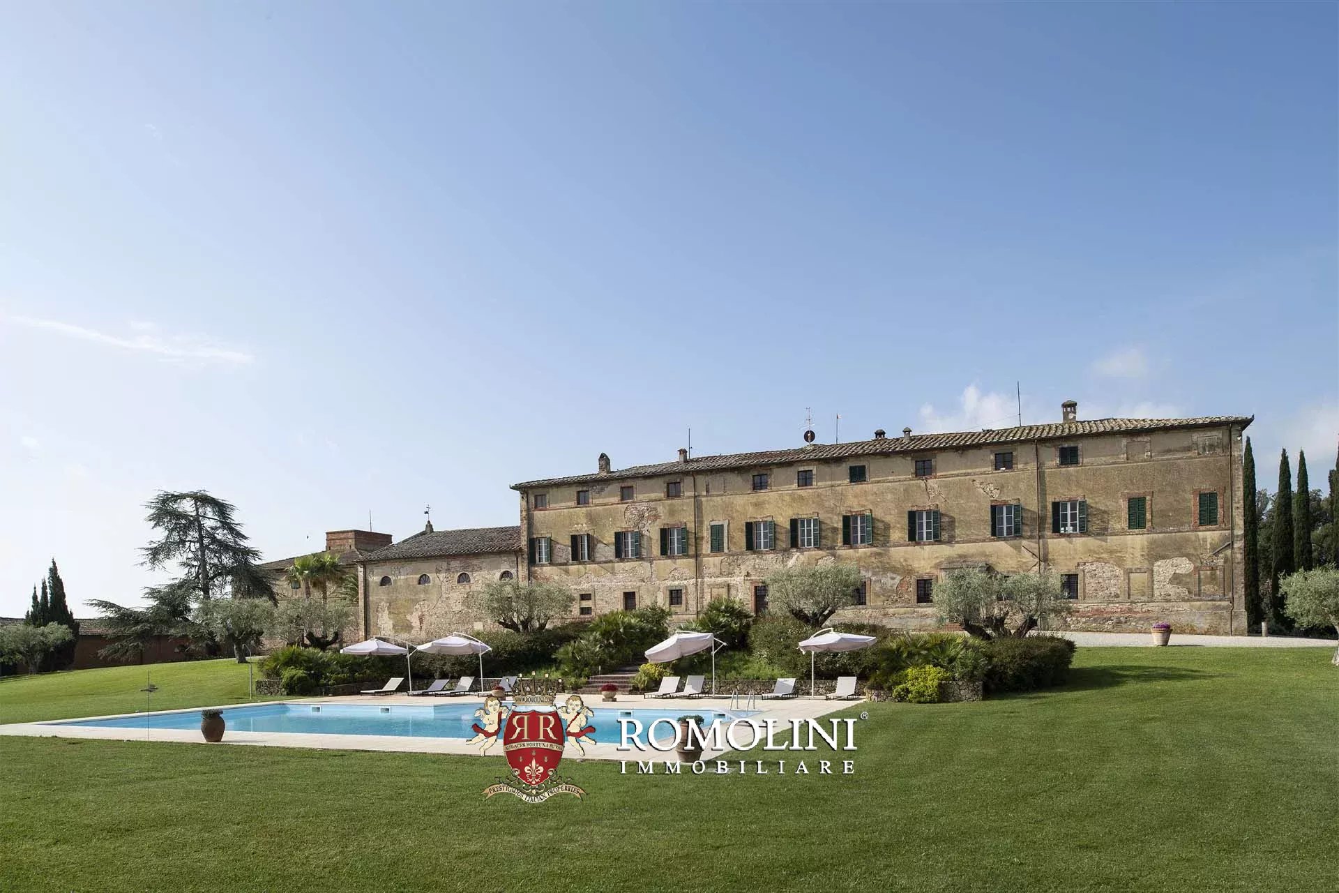 20 Bedroom Vineyard's Image 3