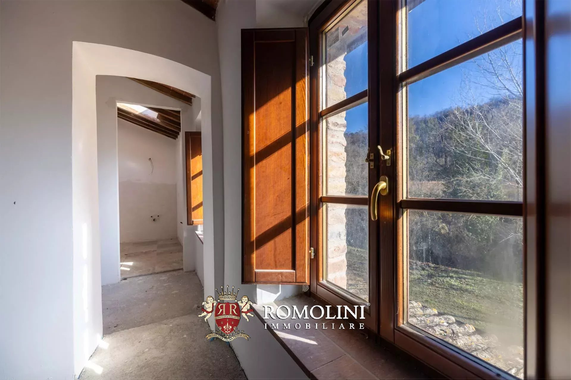 6 Bedroom Villa/Townhouse's Image 31